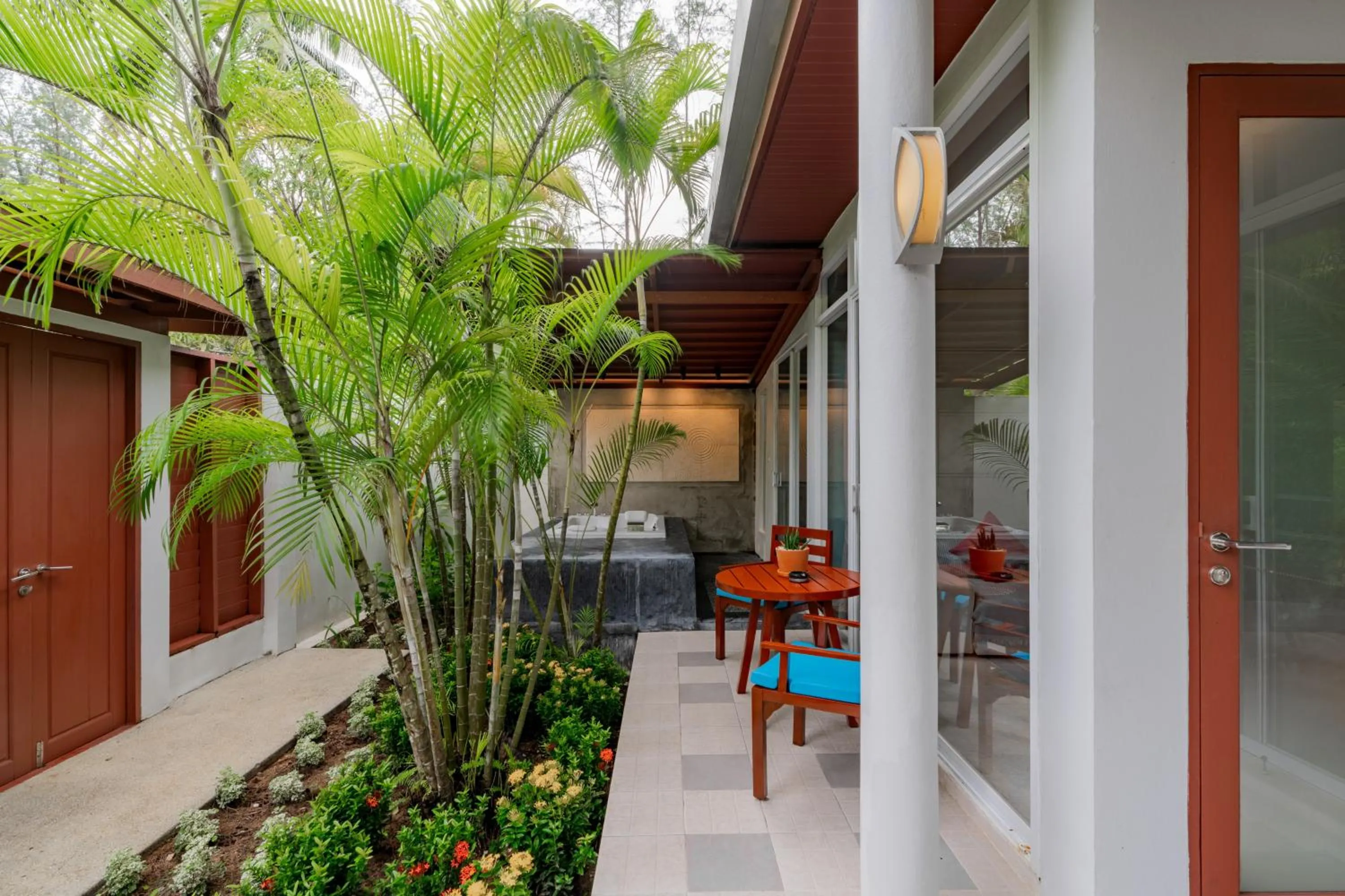 Balcony/Terrace in Apsara Beachfront Resort & Villa