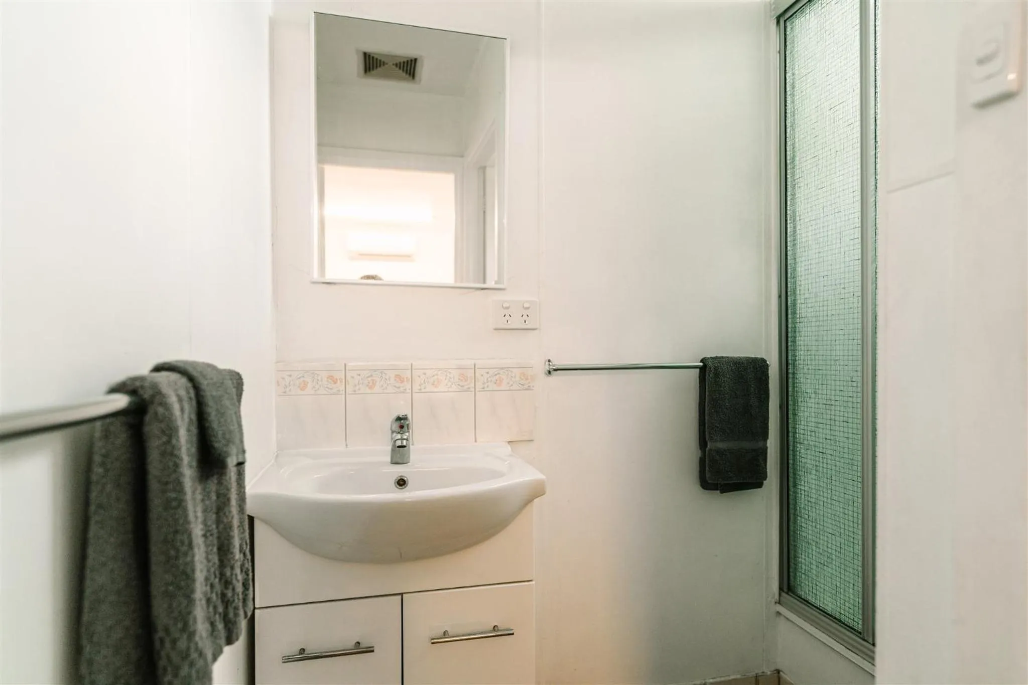 Alpine Riverside Cottages