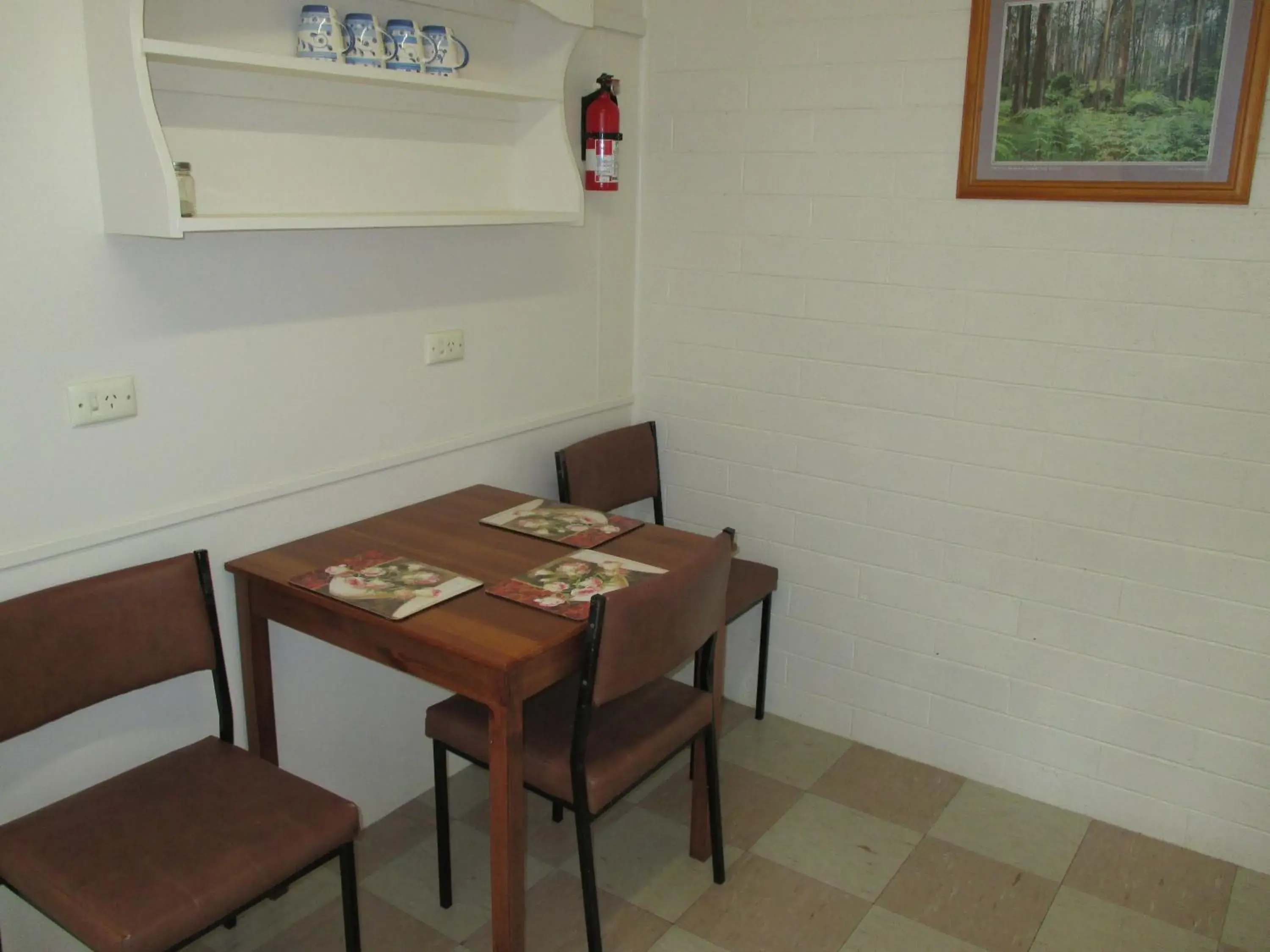 Studio - River Front in Alpine Riverside Cottages Studio - River Front in Alpine Riverside Cottages