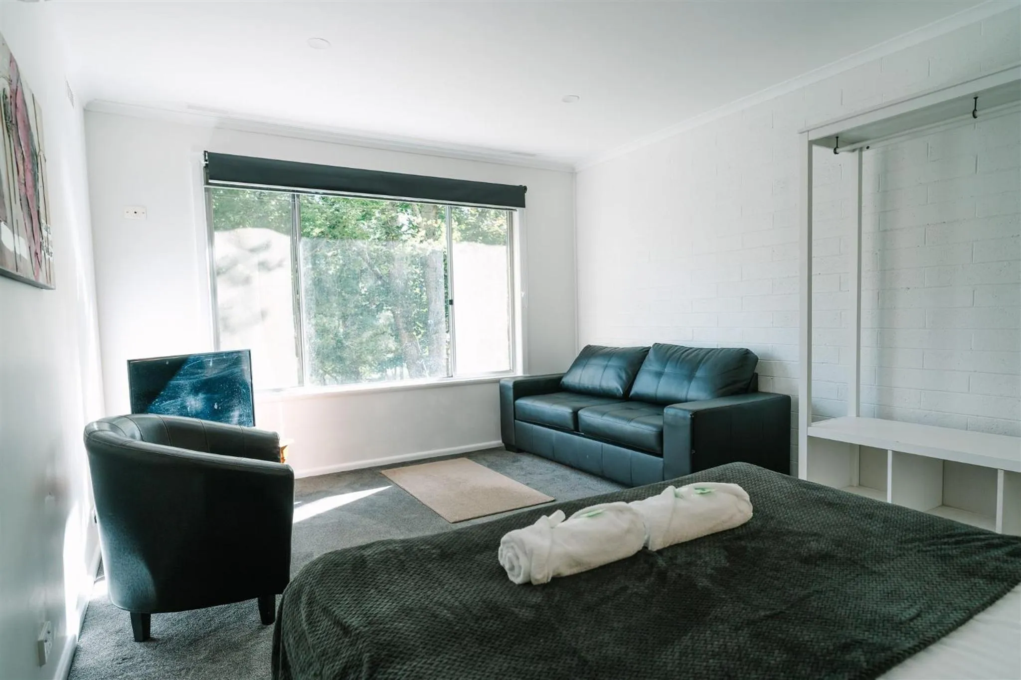 Alpine Riverside Cottages