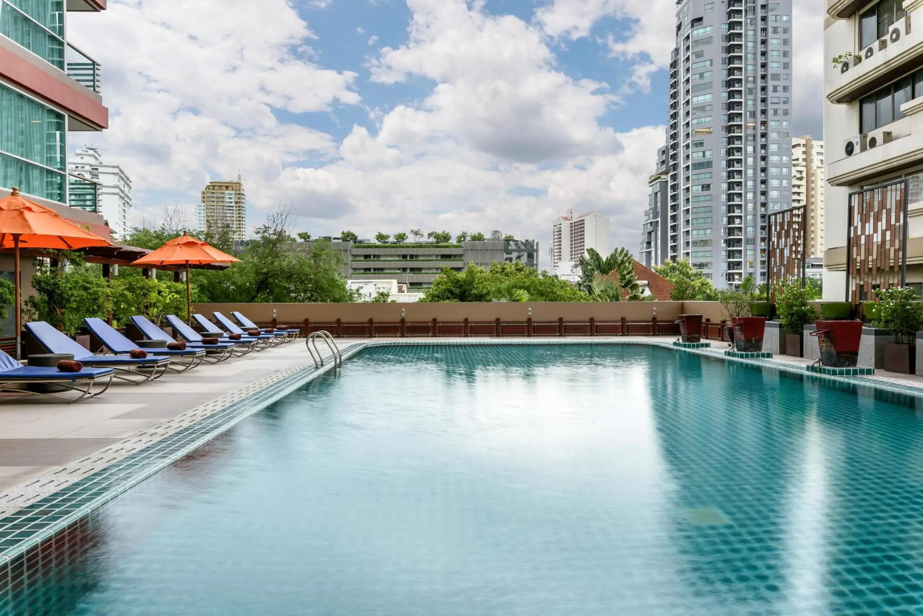 Swimming pool in Adelphi Grande Sukhumvit Swimming pool in Adelphi Grande Sukhumvit