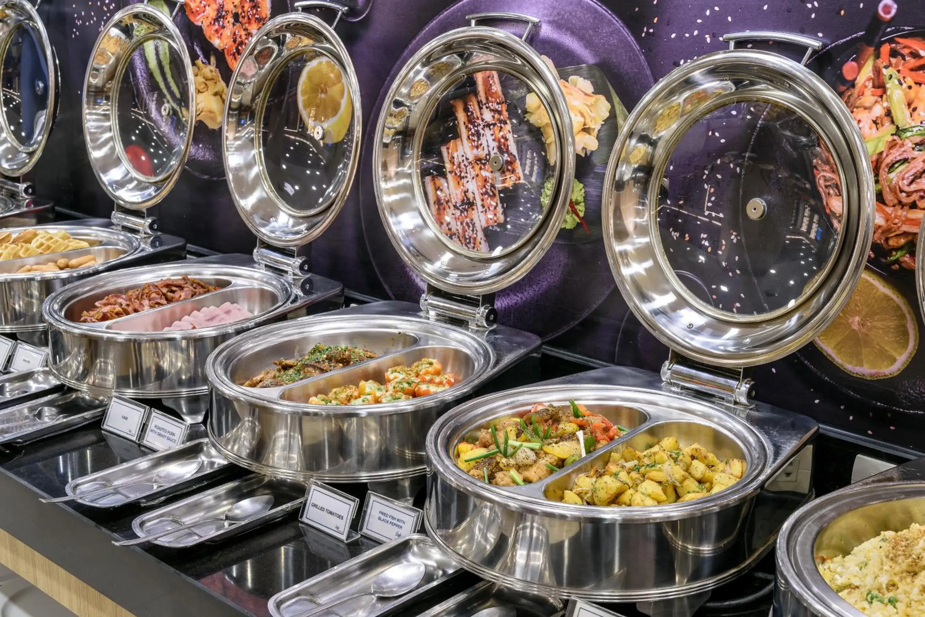 Breakfast in Adelphi Grande Sukhumvit Breakfast in Adelphi Grande Sukhumvit