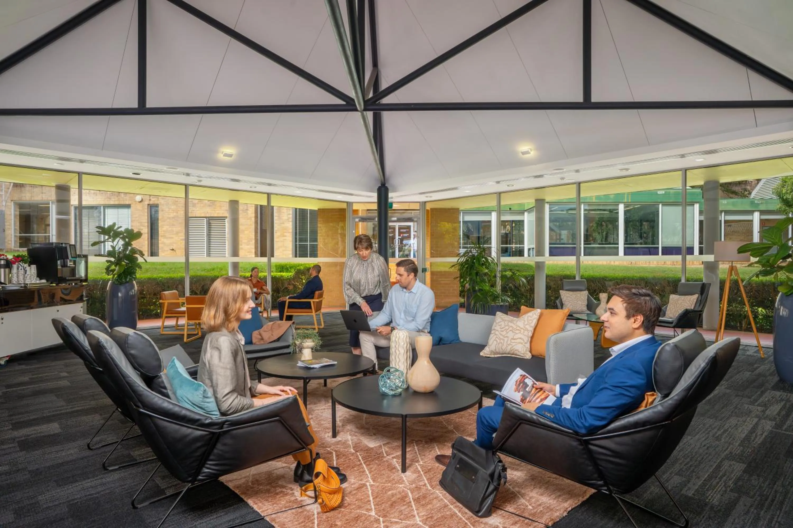 Lakeside Hotel and Conference Centre