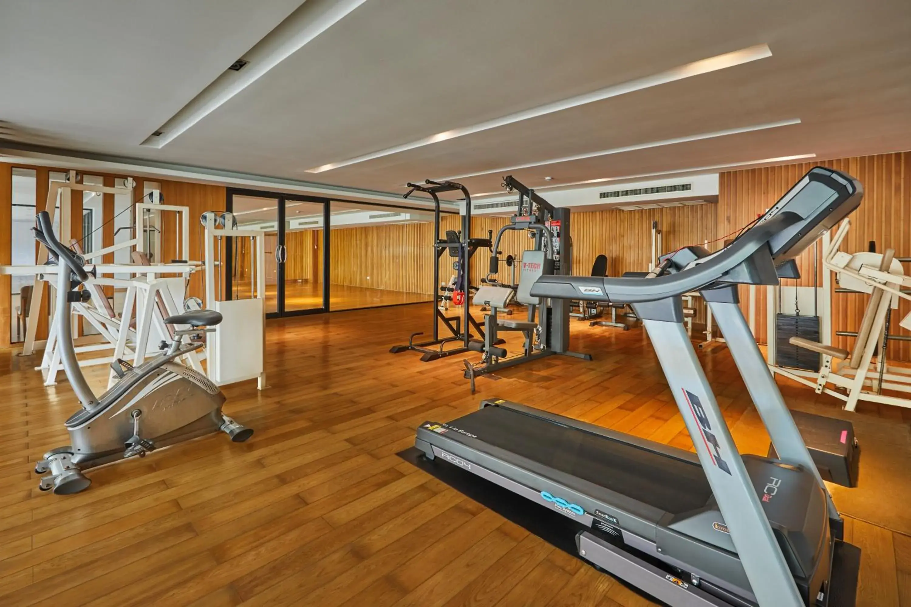Fitness centre/facilities in Welcome World Beachfront Resort Fitness centre/facilities in Welcome World Beachfront Resort