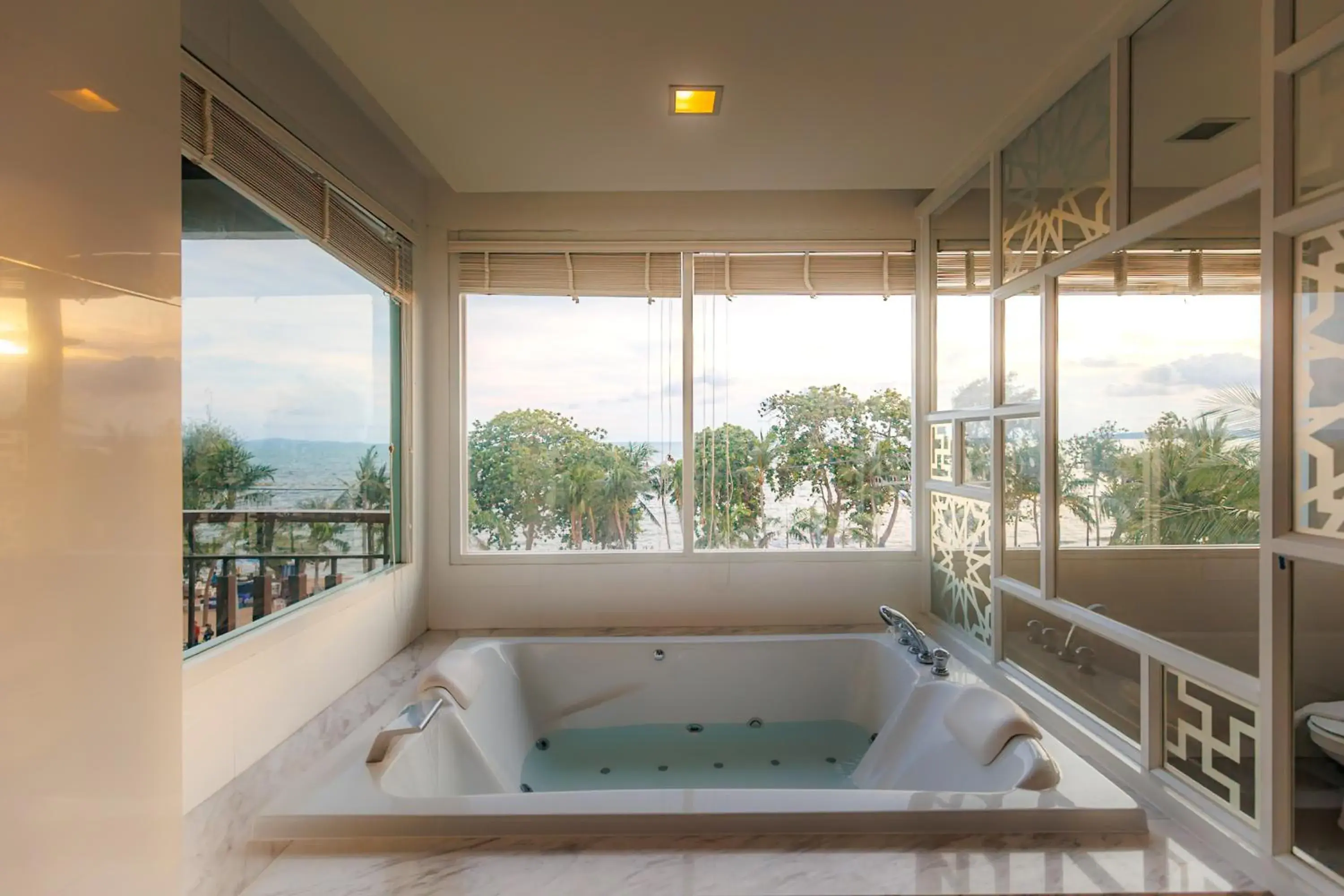 Bathroom in Welcome World Beachfront Resort Bathroom in Welcome World Beachfront Resort