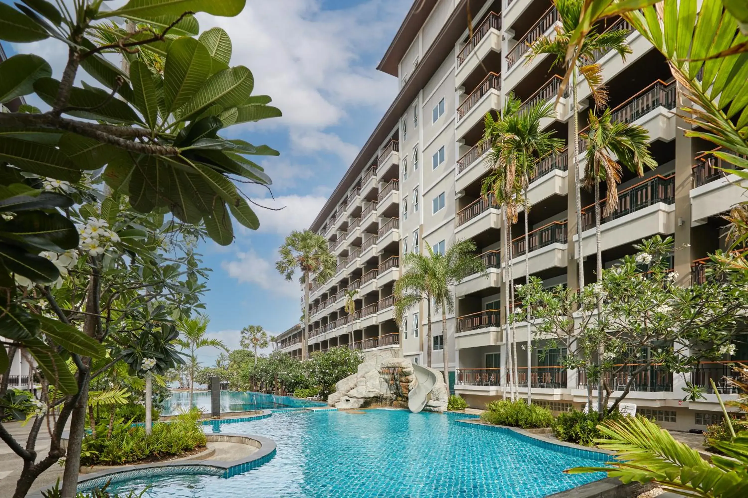 Property building in Welcome World Beachfront Resort Property building in Welcome World Beachfront Resort