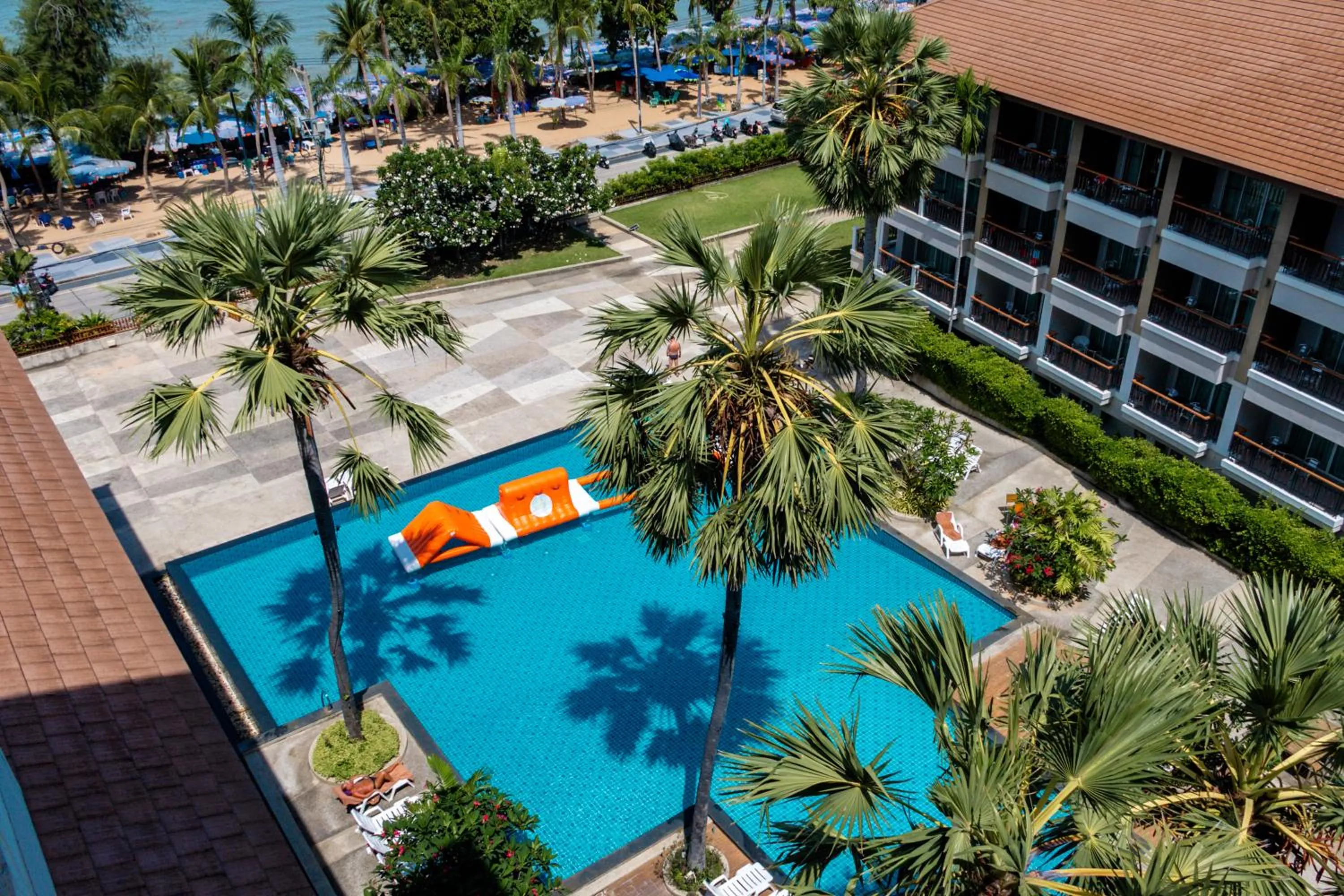 Swimming pool in Welcome World Beachfront Resort