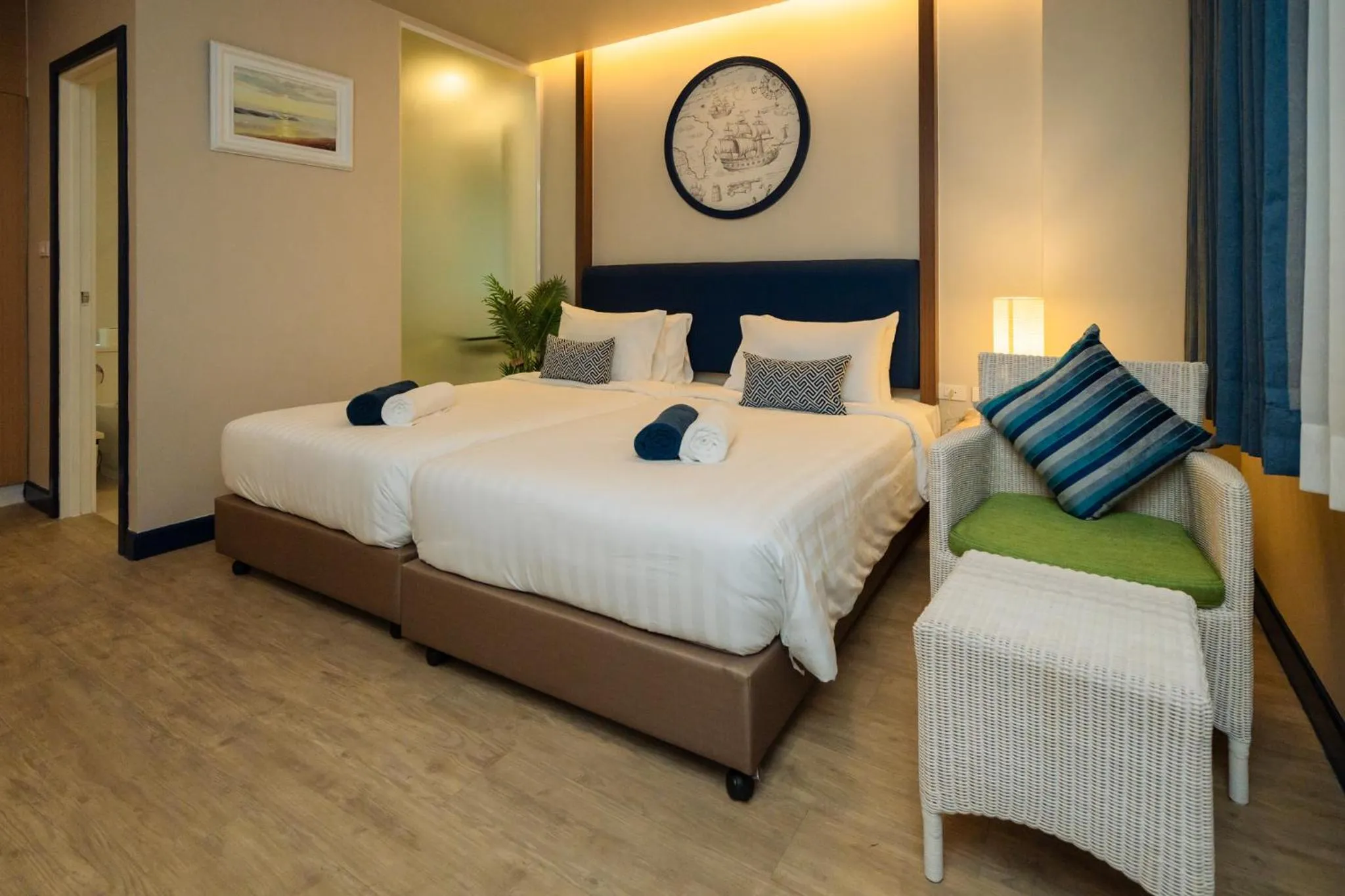 Bed in Phuket Boat Quay Hotel Panwa Beach