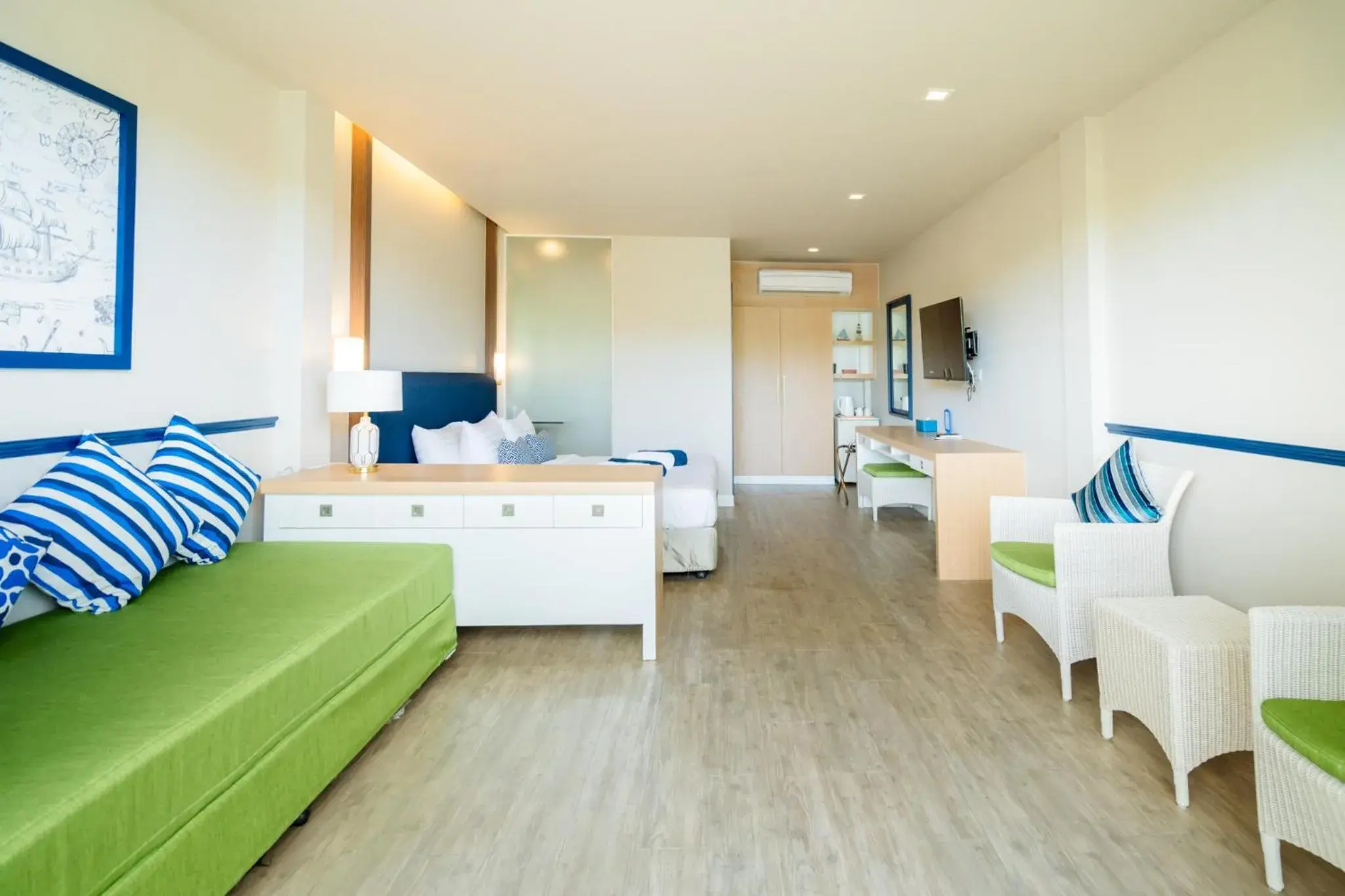 Bed in Phuket Boat Quay Hotel Panwa Beach Bed in Phuket Boat Quay Hotel Panwa Beach