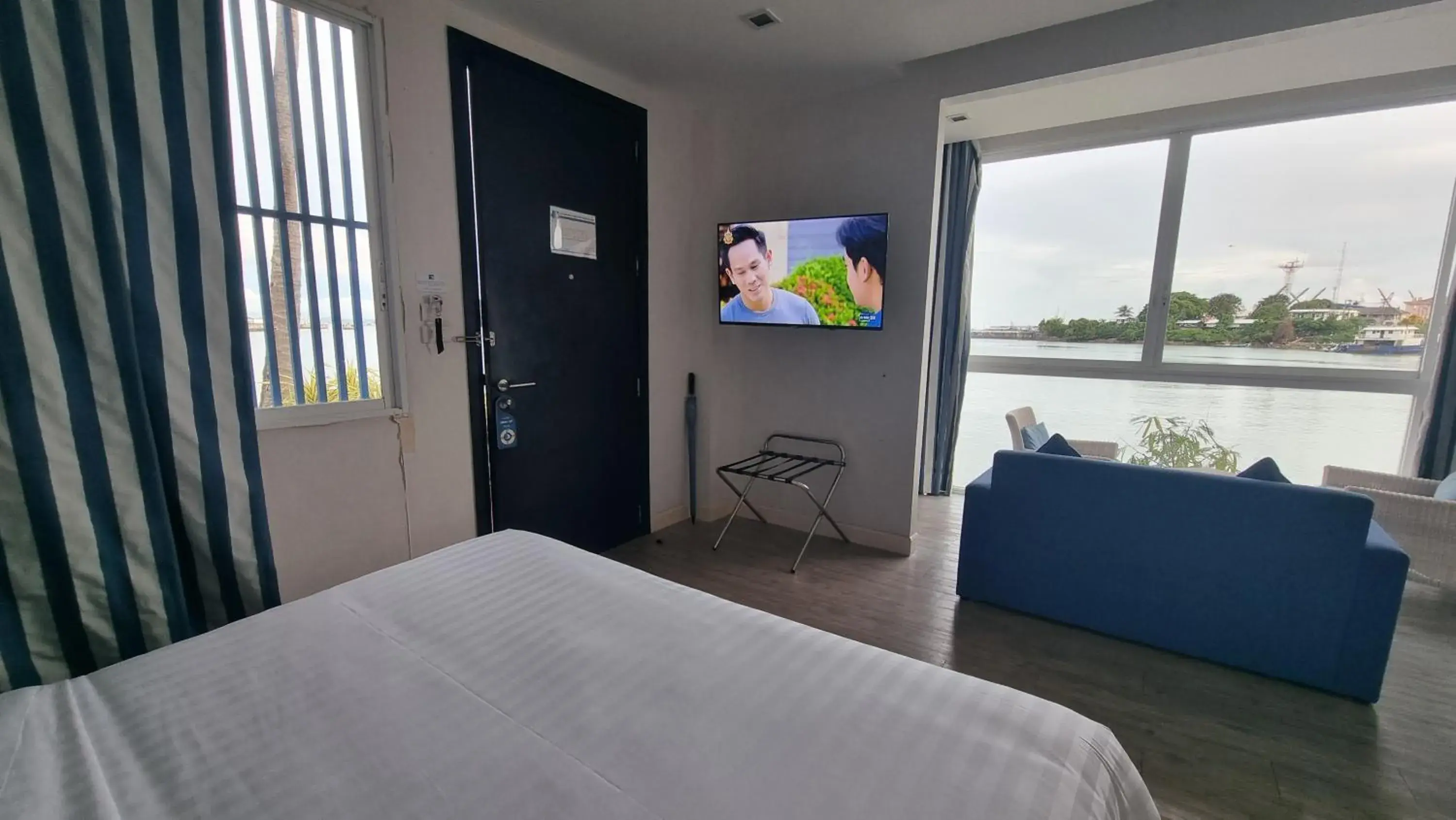 Bed in Phuket Boat Quay Hotel Panwa Beach Bed in Phuket Boat Quay Hotel Panwa Beach
