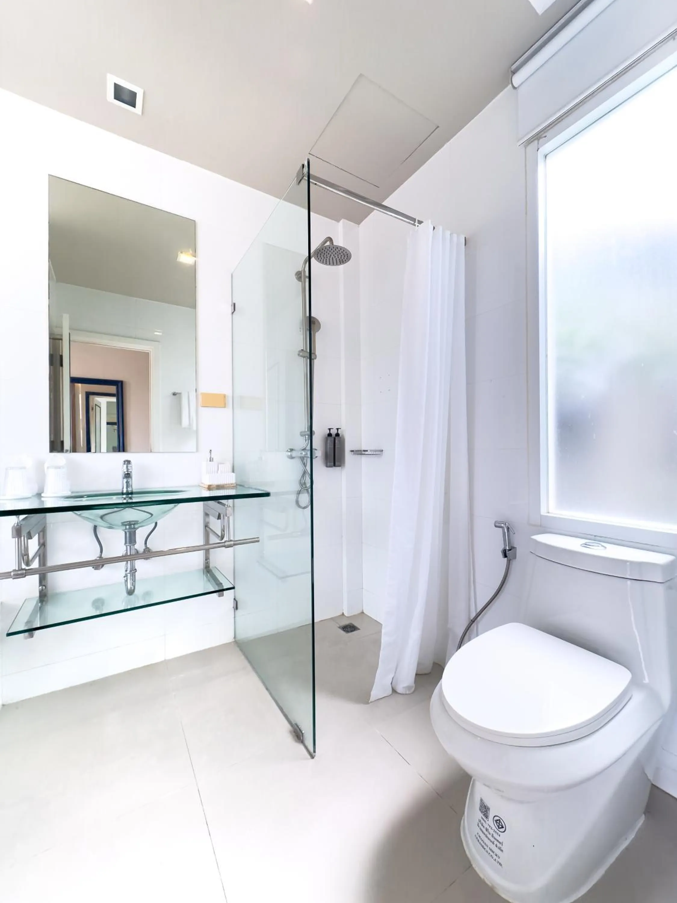 Shower in Phuket Boat Quay Hotel Panwa Beach