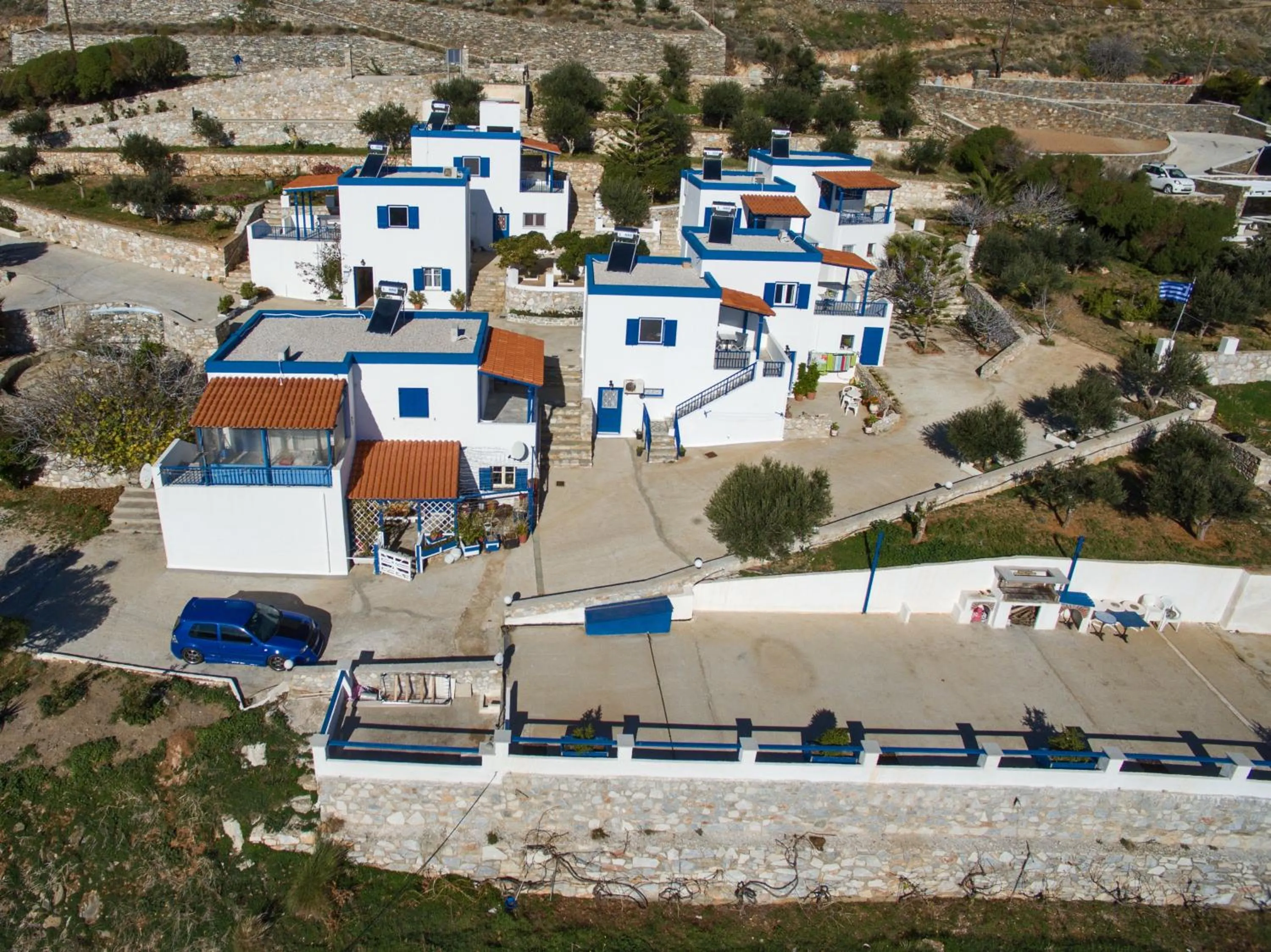 Property building in Sarris Planet