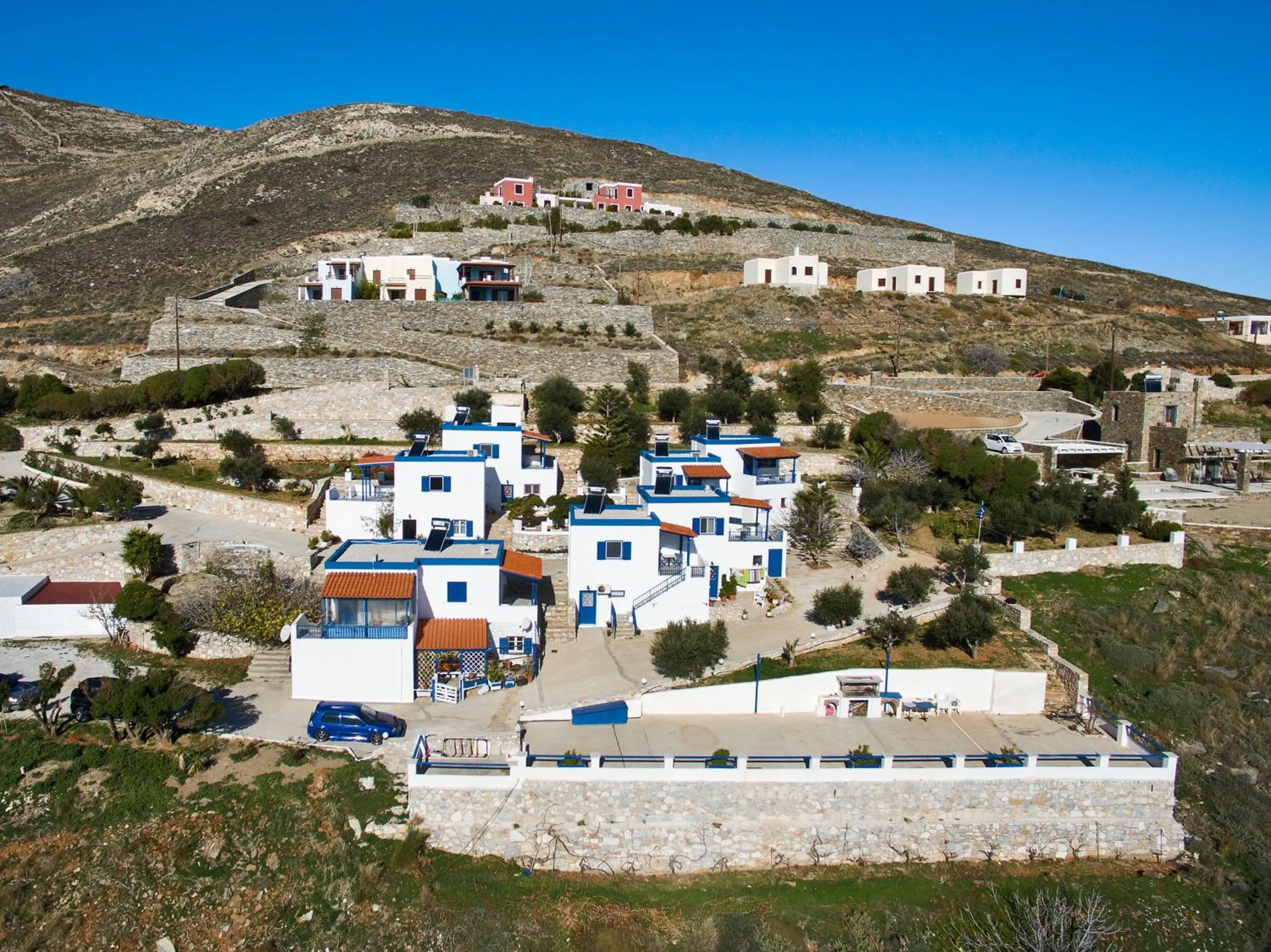 Property building in Sarris Planet