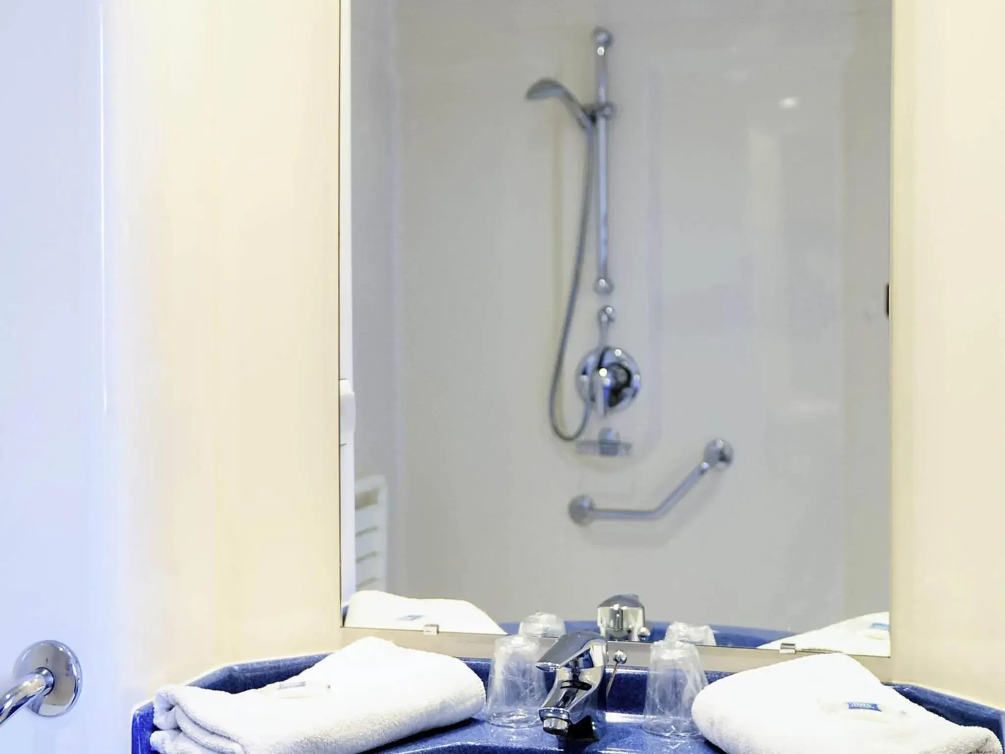 Bedroom in ibis budget Meung sur Loire Bedroom in ibis budget Meung sur Loire