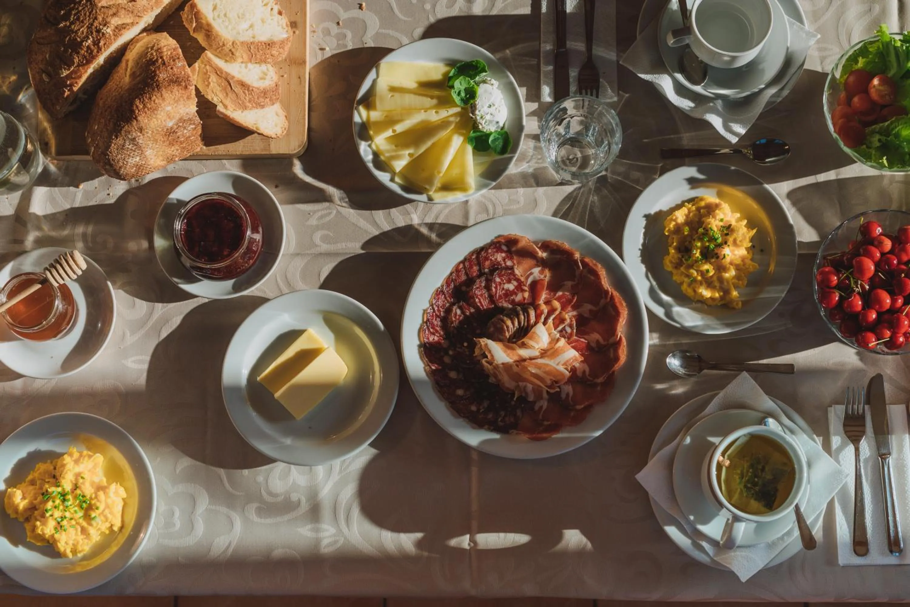 Breakfast in Tourist Farm Pr'Dovar