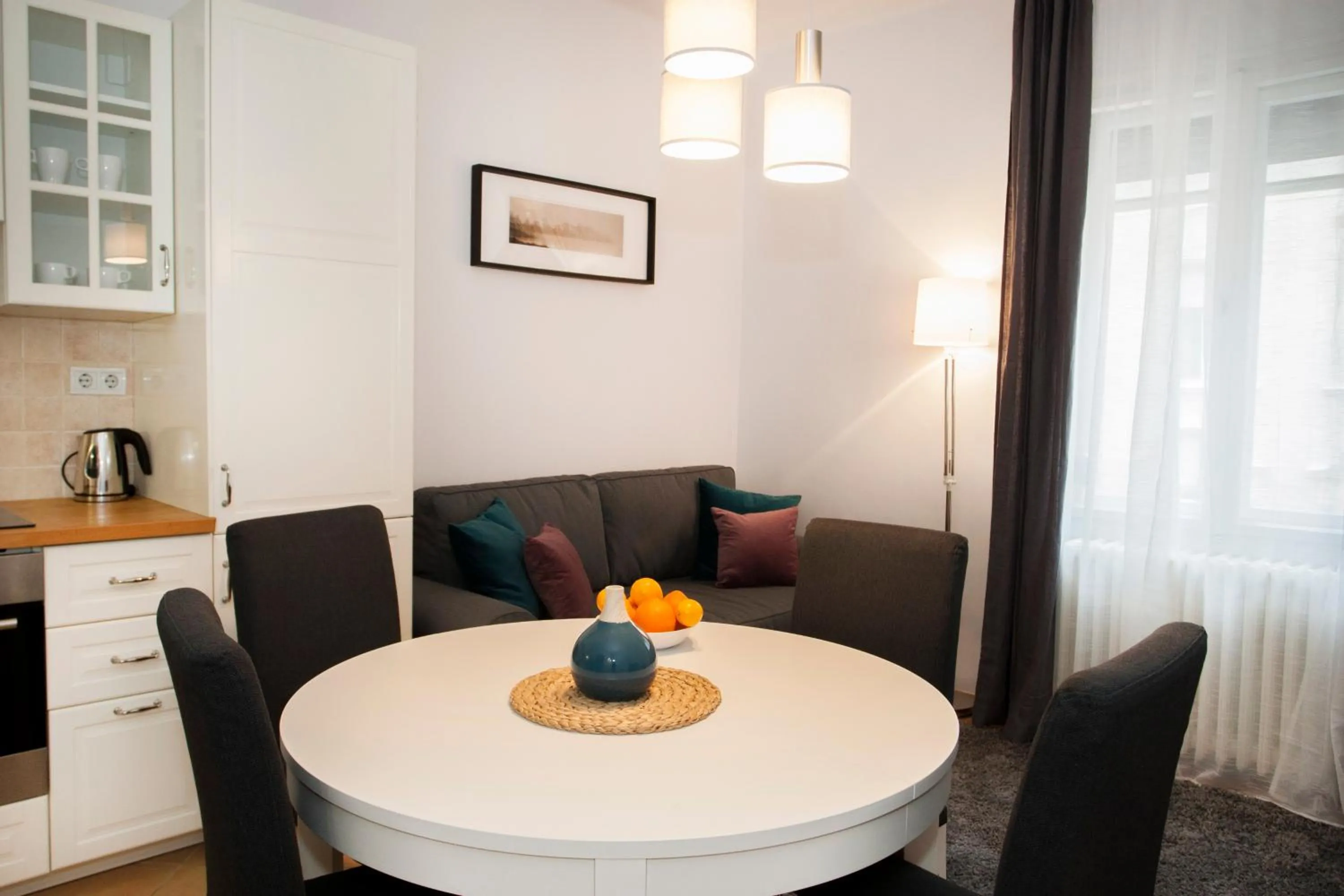 CHRISTINE-2 BEDROOMS APARTMENT IN THE DOWNTOWN