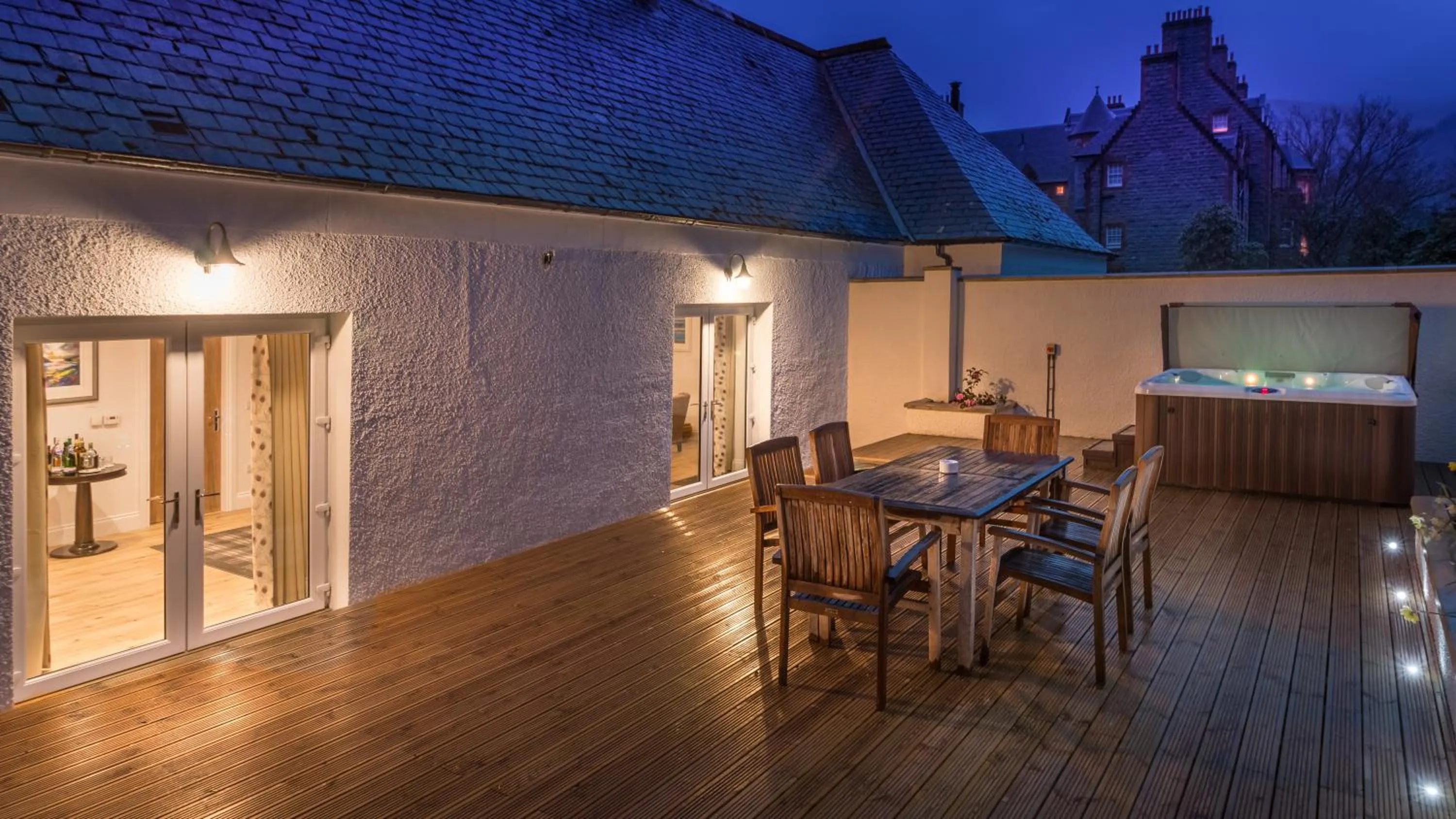 Hot Tub in Glencoe House