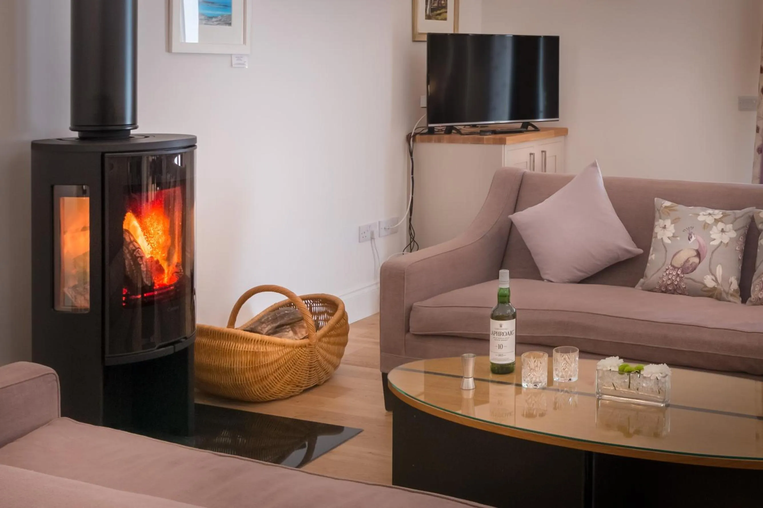 TV and multimedia in Glencoe House