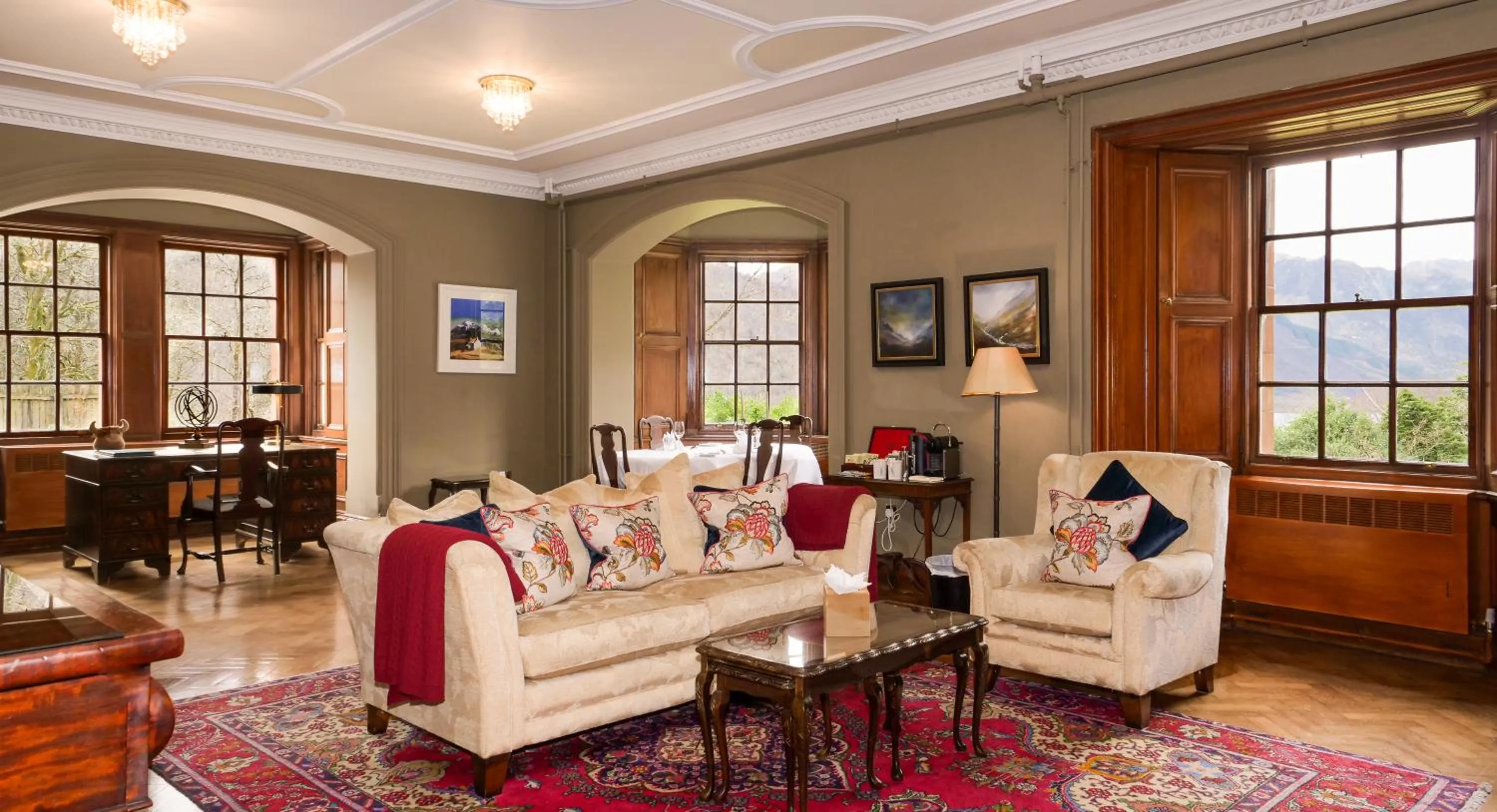 Living room in Glencoe House