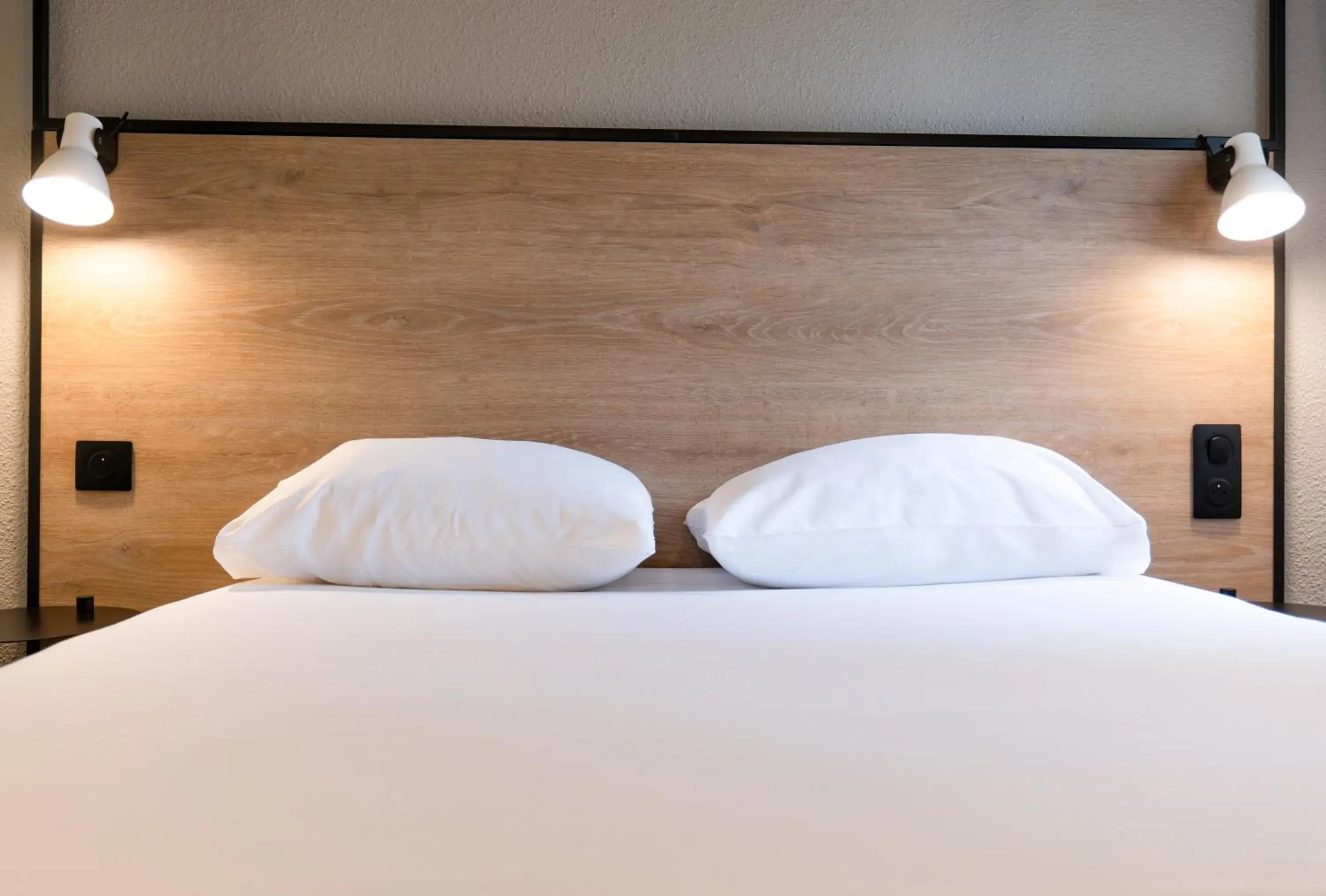 Bed in Ibis Agen Centre Gare Bed in Ibis Agen Centre Gare