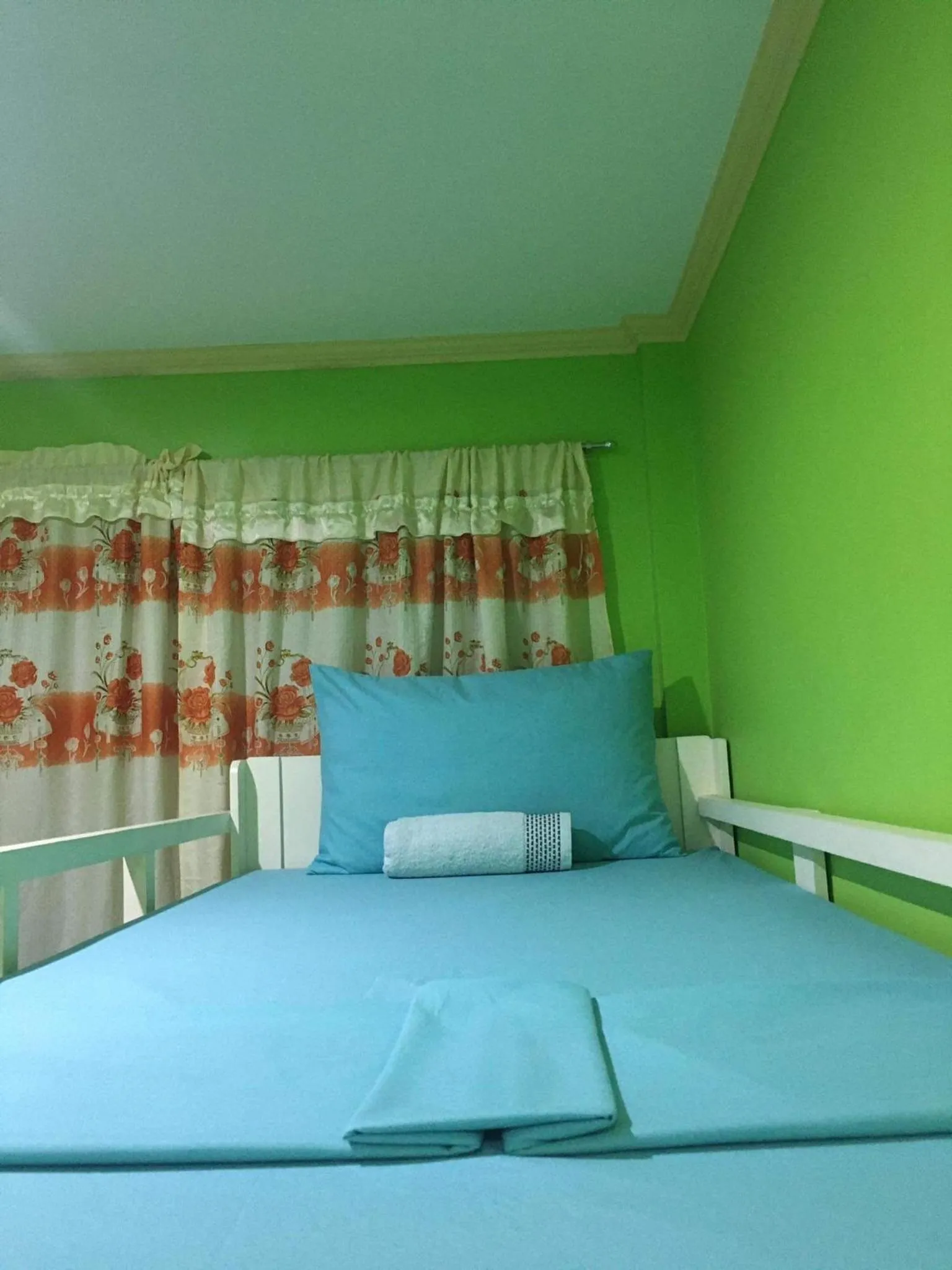 bunk bed, Bed in Twin AP Homes