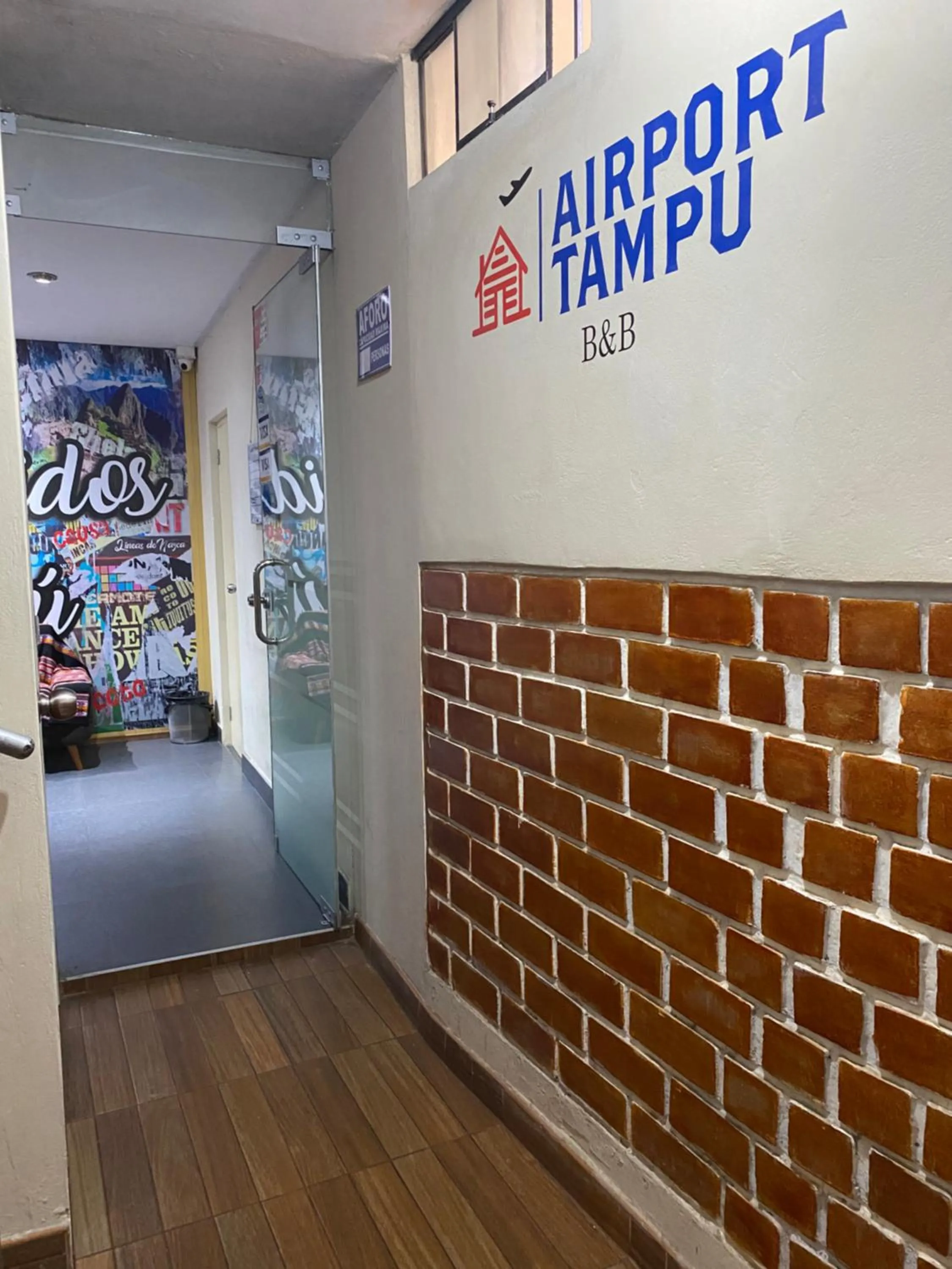 Lobby or reception in Lima Airport Tampu