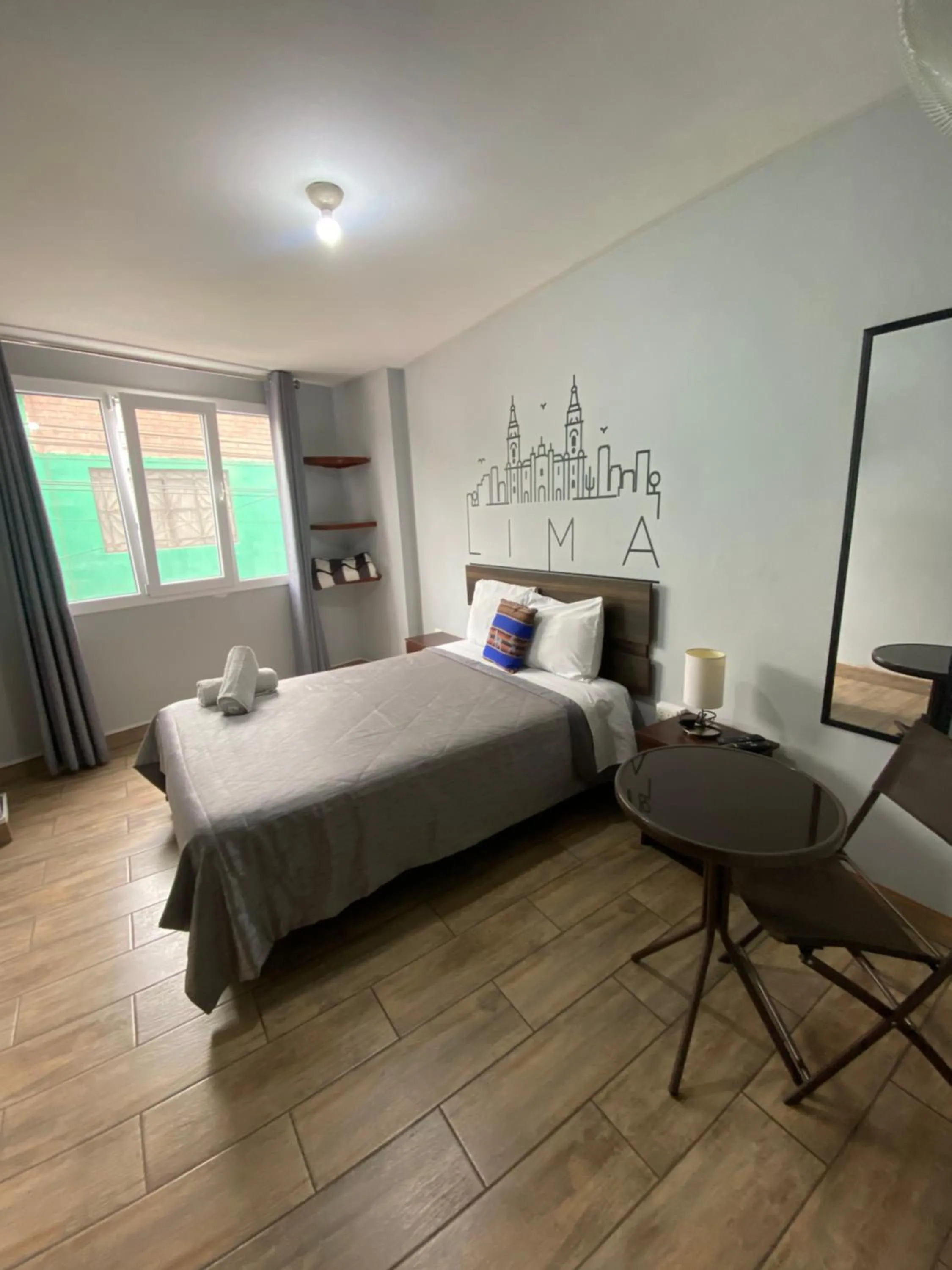 Bedroom, Bed in Lima Airport Tampu