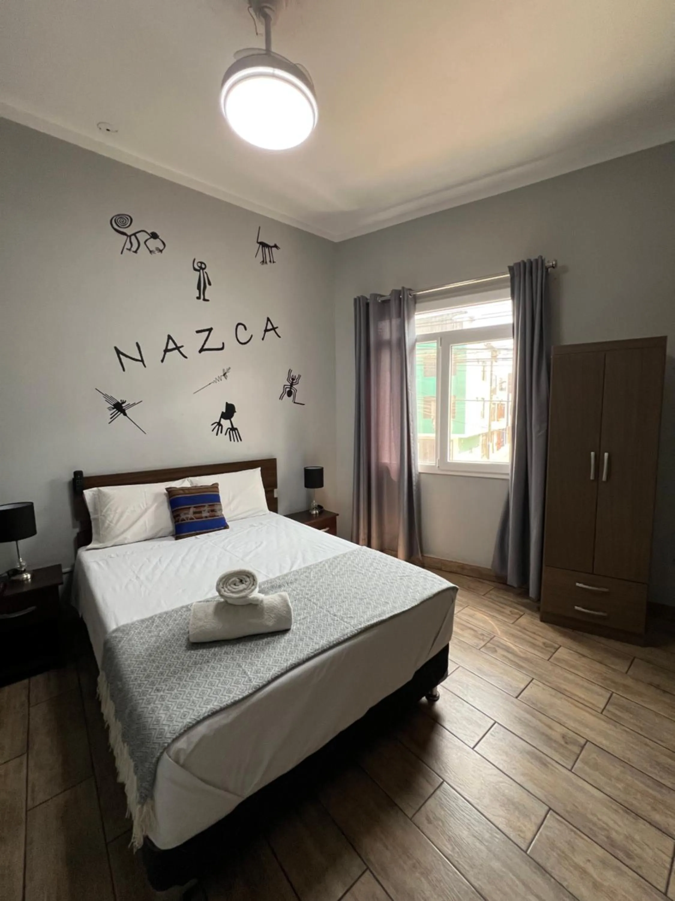 Bedroom, Bed in Lima Airport Tampu