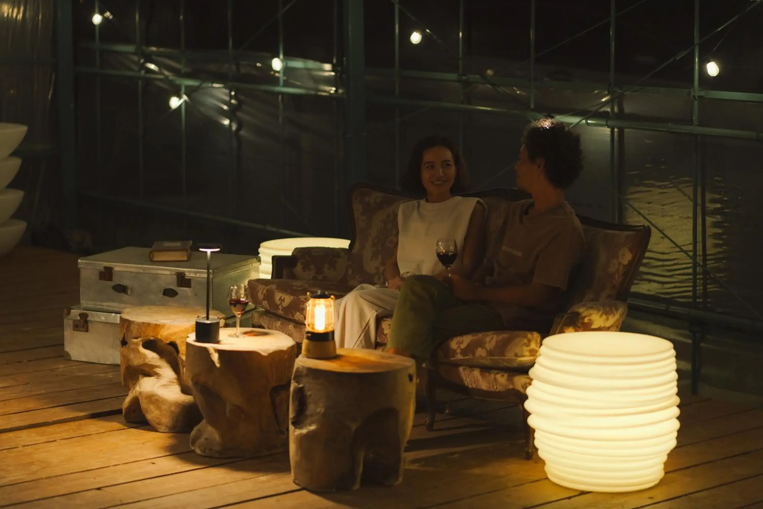 Lounge or bar in BLANC MIYAKOJIMA 旧RuGu Glamping Resort Lounge or bar in BLANC MIYAKOJIMA 旧RuGu Glamping Resort