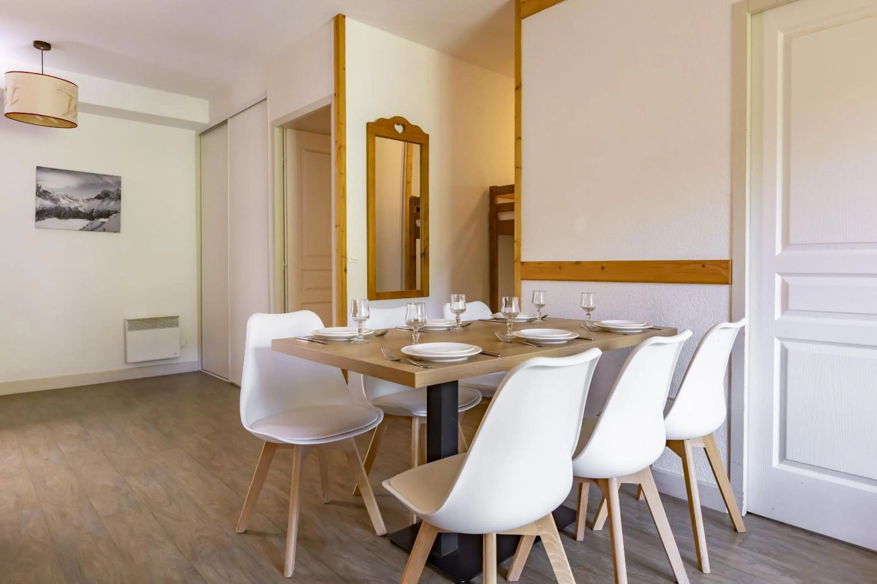 Dining area in Résidence Odalys Les Bergers