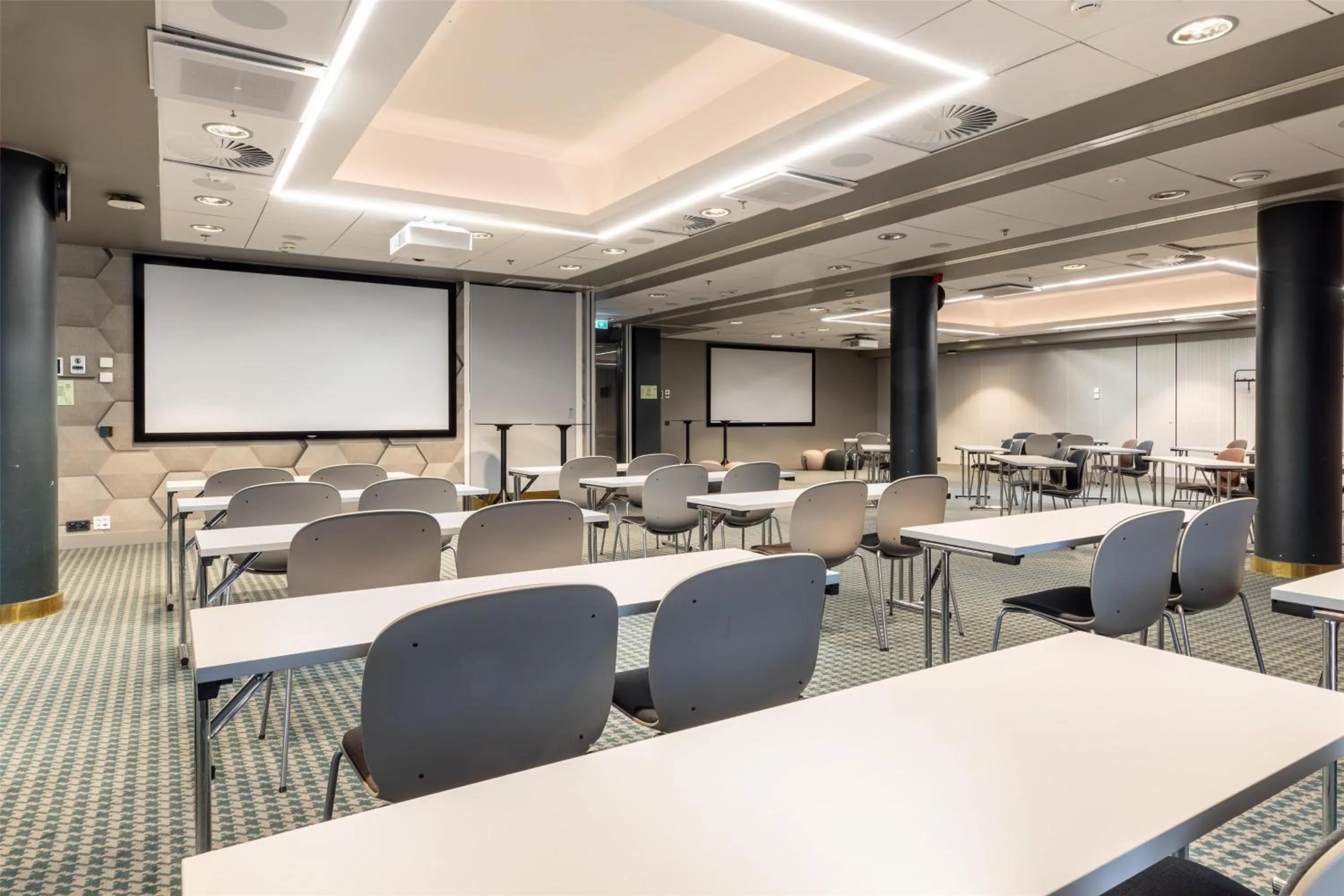 Meeting/conference room in Scandic Simonkenttä