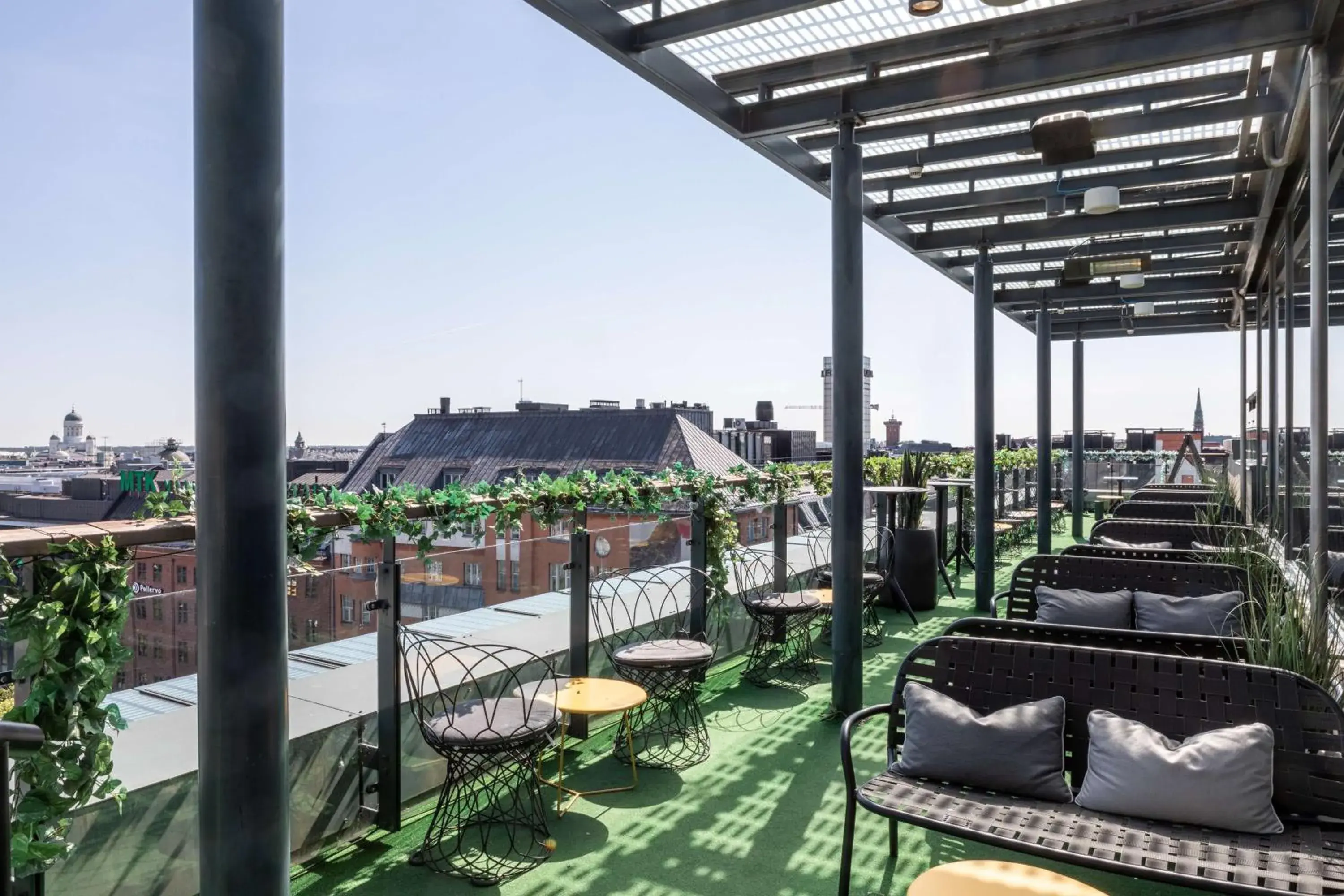 Lounge or bar in Scandic Simonkenttä Lounge or bar in Scandic Simonkenttä