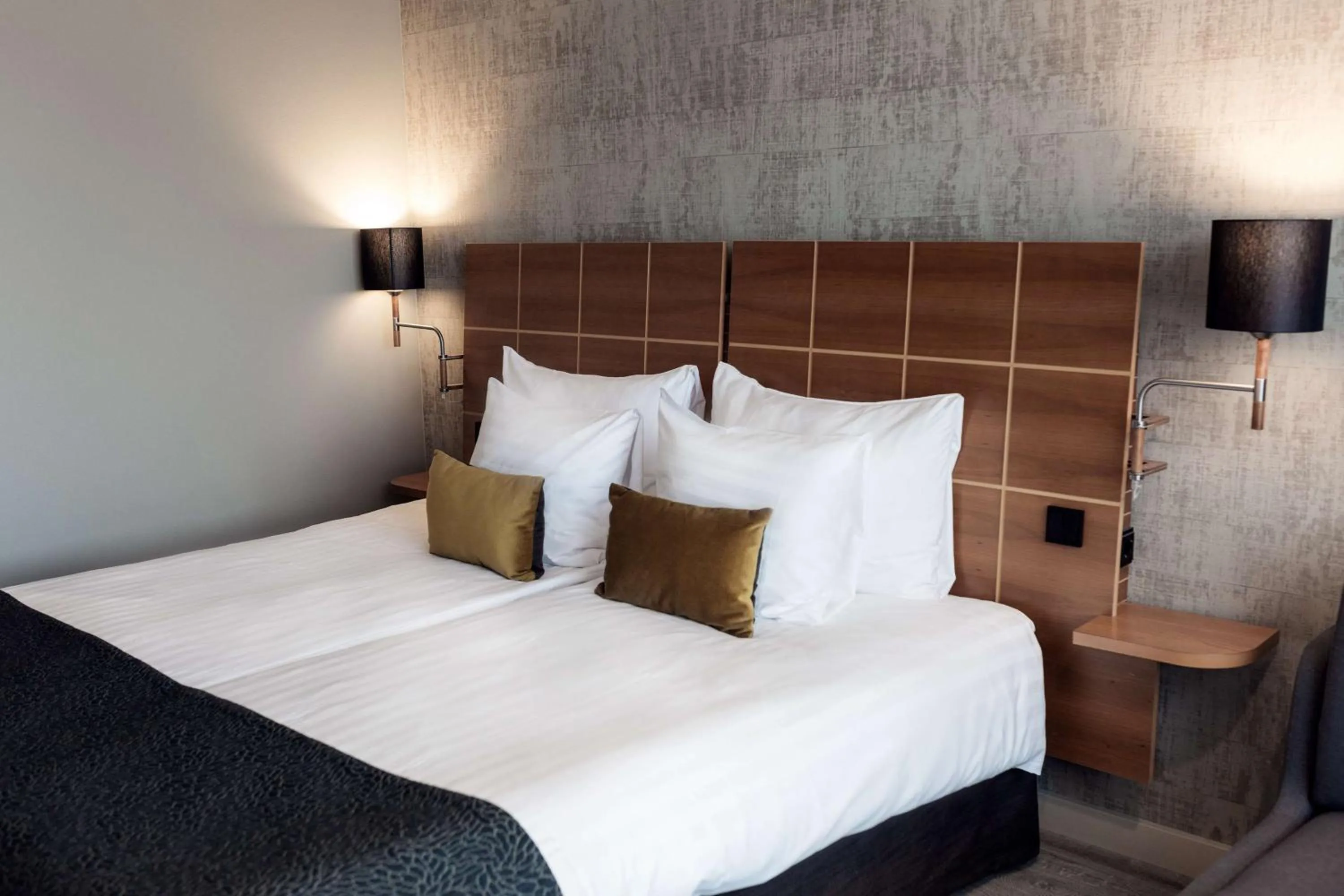 Bedroom, Bed in Scandic Simonkenttä