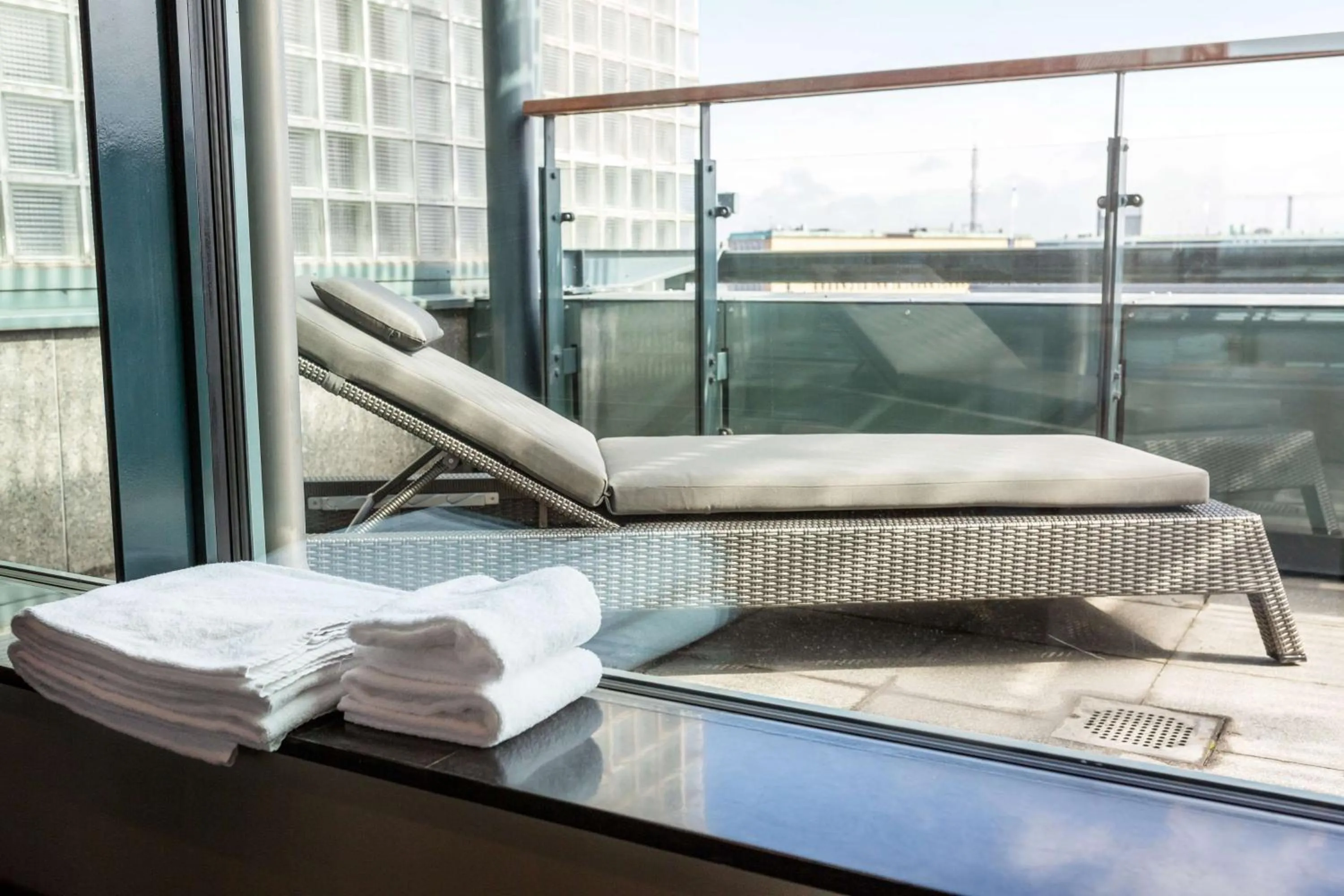 Bedroom in Scandic Simonkenttä