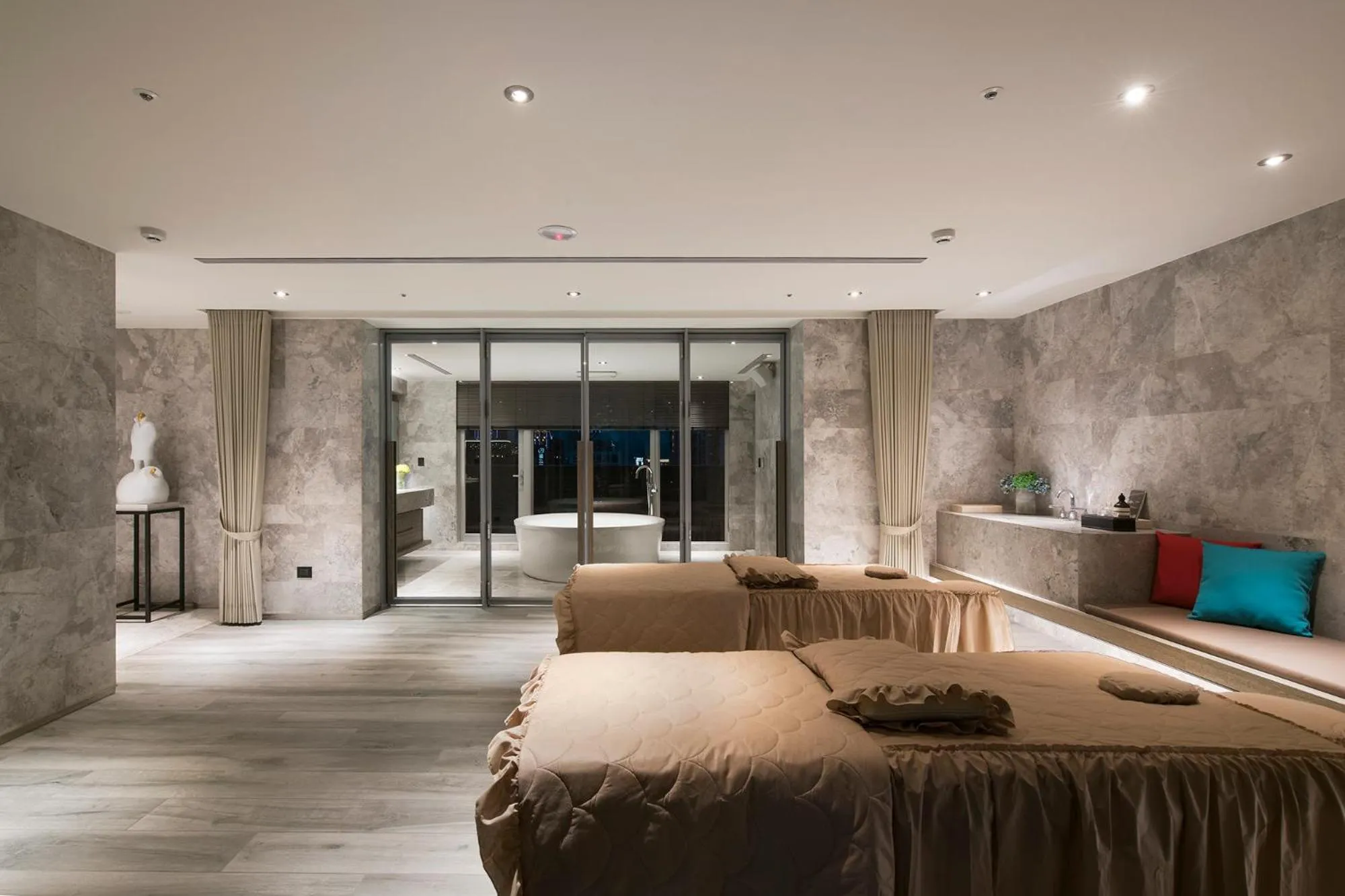 Spa and wellness centre/facilities, Bed in HUAN Serviced Residence