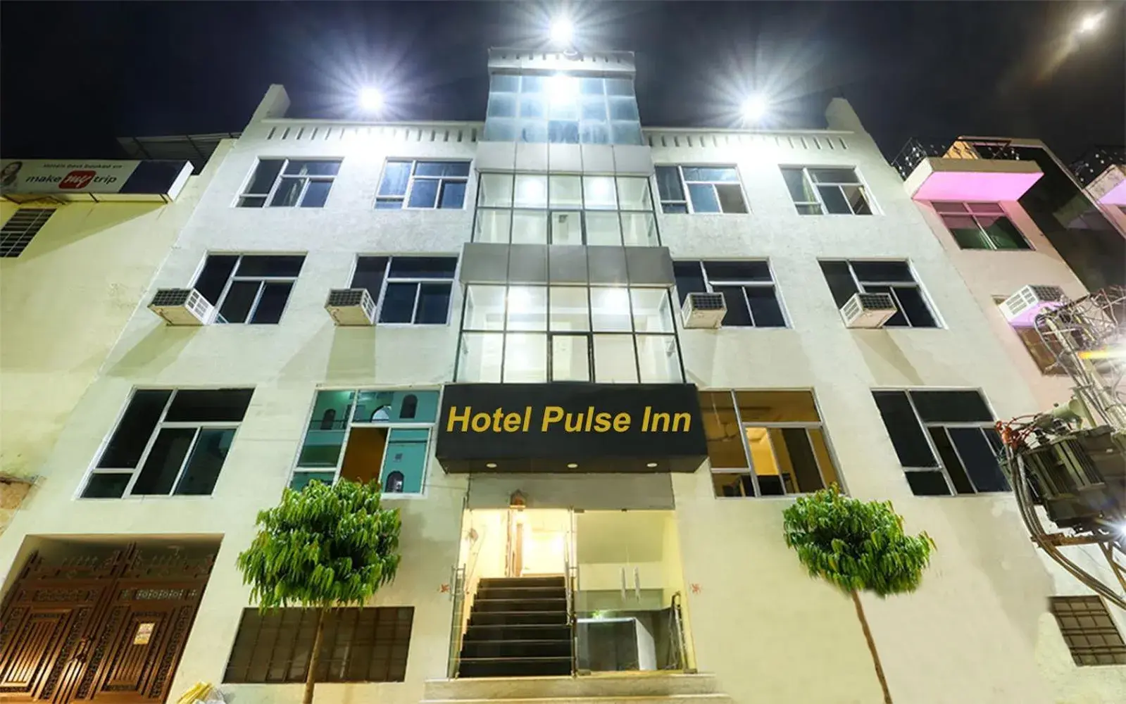 Property building in Hotel Pulse Inn- Near Jaipur Railway Station Property building in Hotel Pulse Inn- Near Jaipur Railway Station