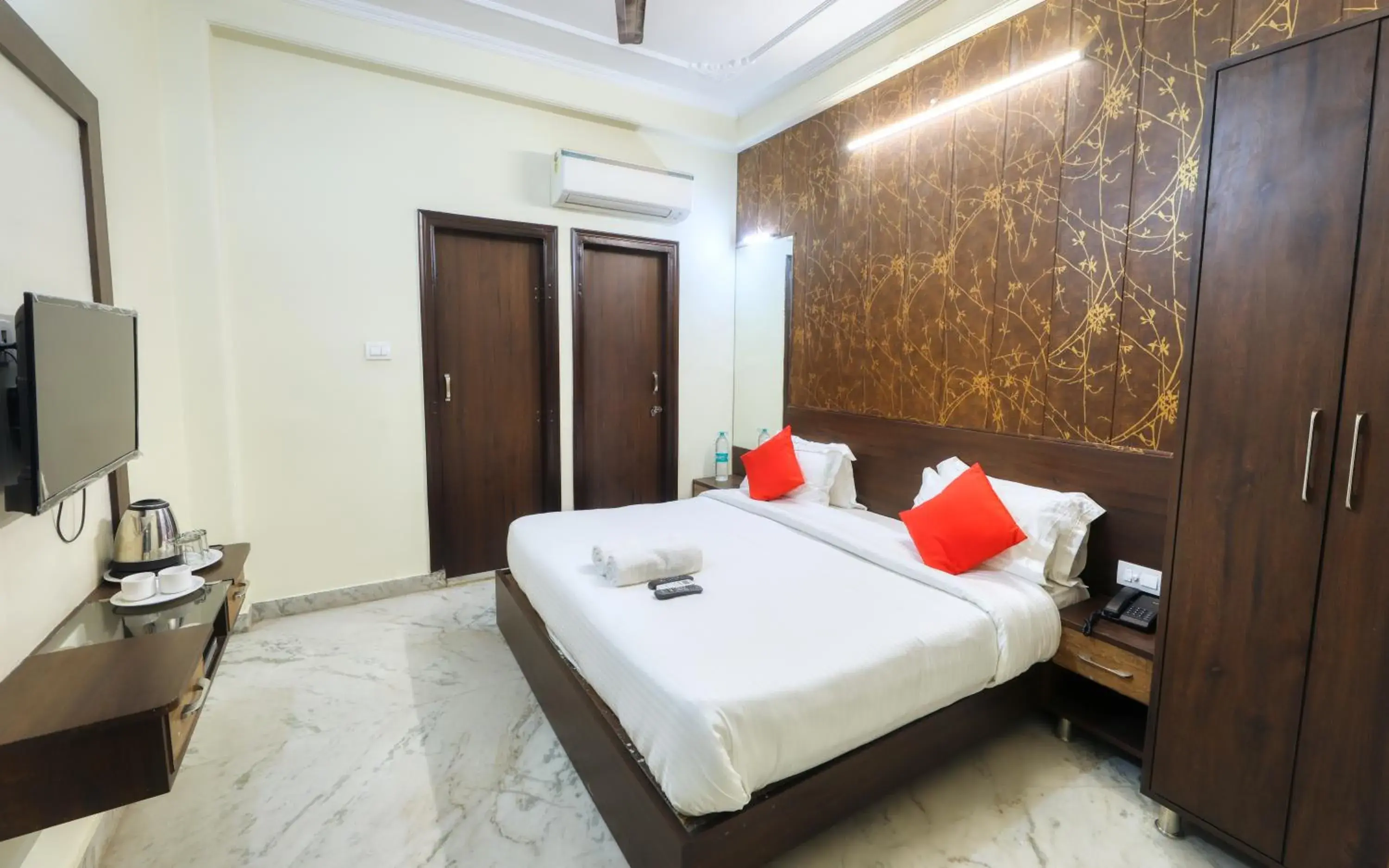 Bed in Hotel Pulse Inn- Near Jaipur Railway Station Bed in Hotel Pulse Inn- Near Jaipur Railway Station