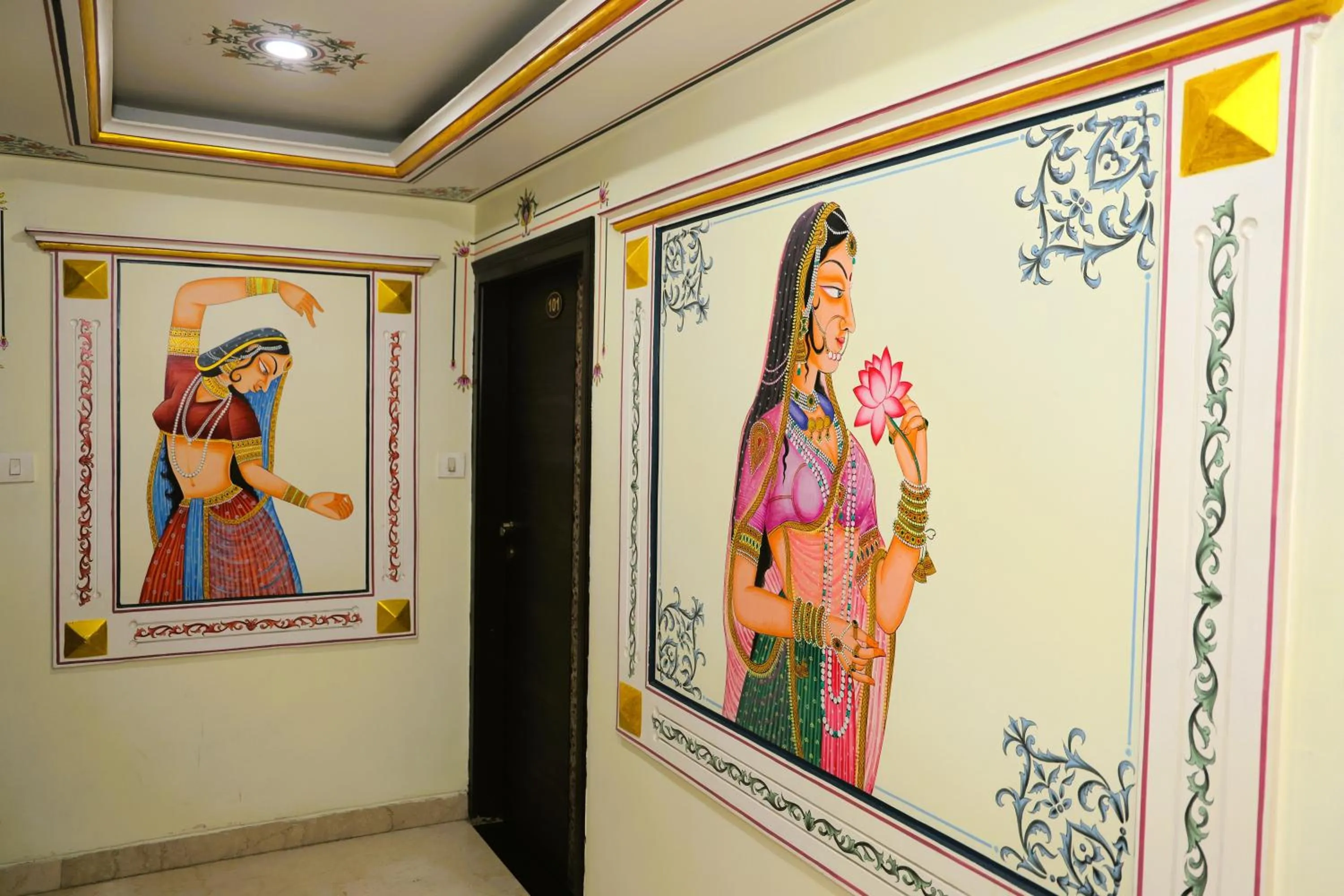 Decorative detail in Hotel Pulse Inn- Near Jaipur Railway Station