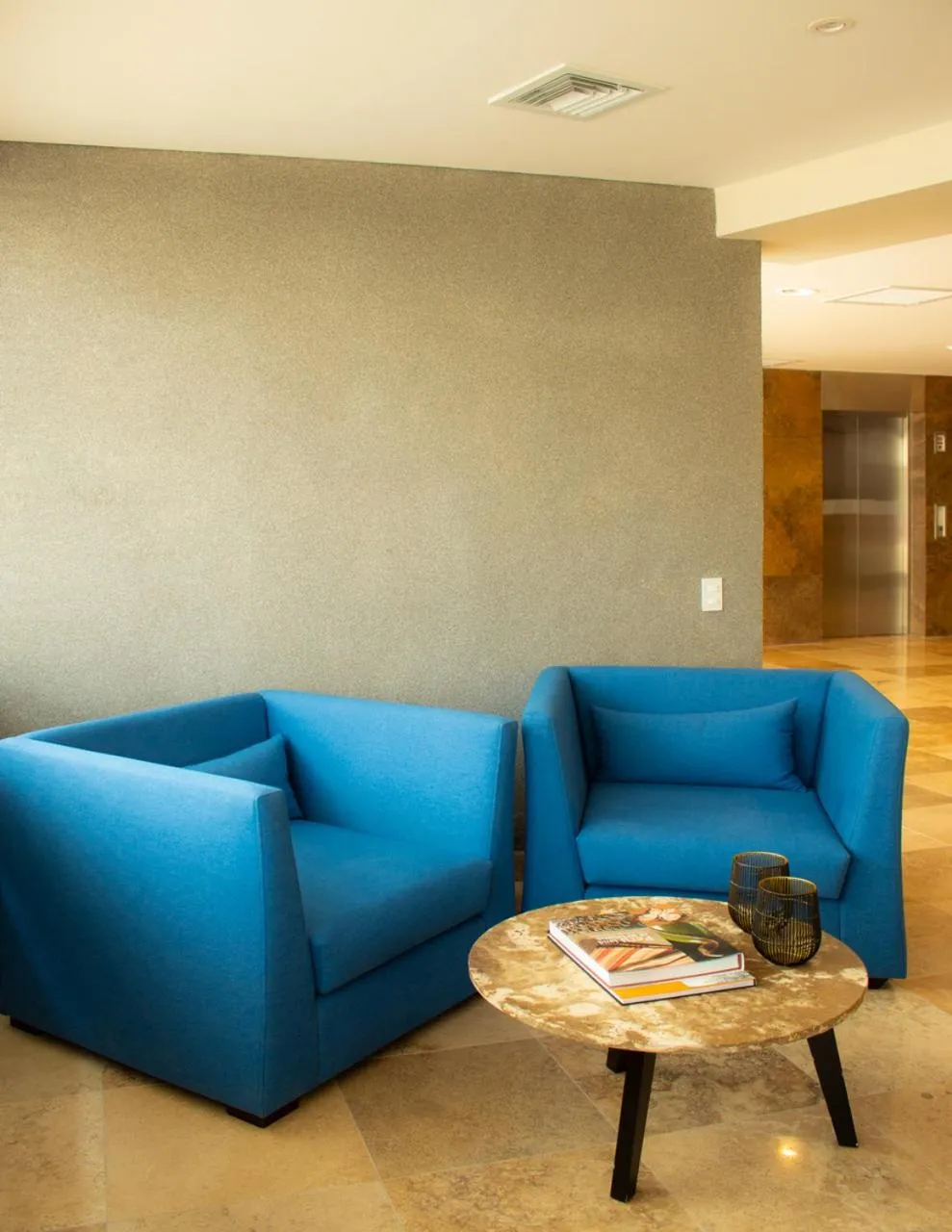 Lobby or reception in Hotel Estelar San Isidro