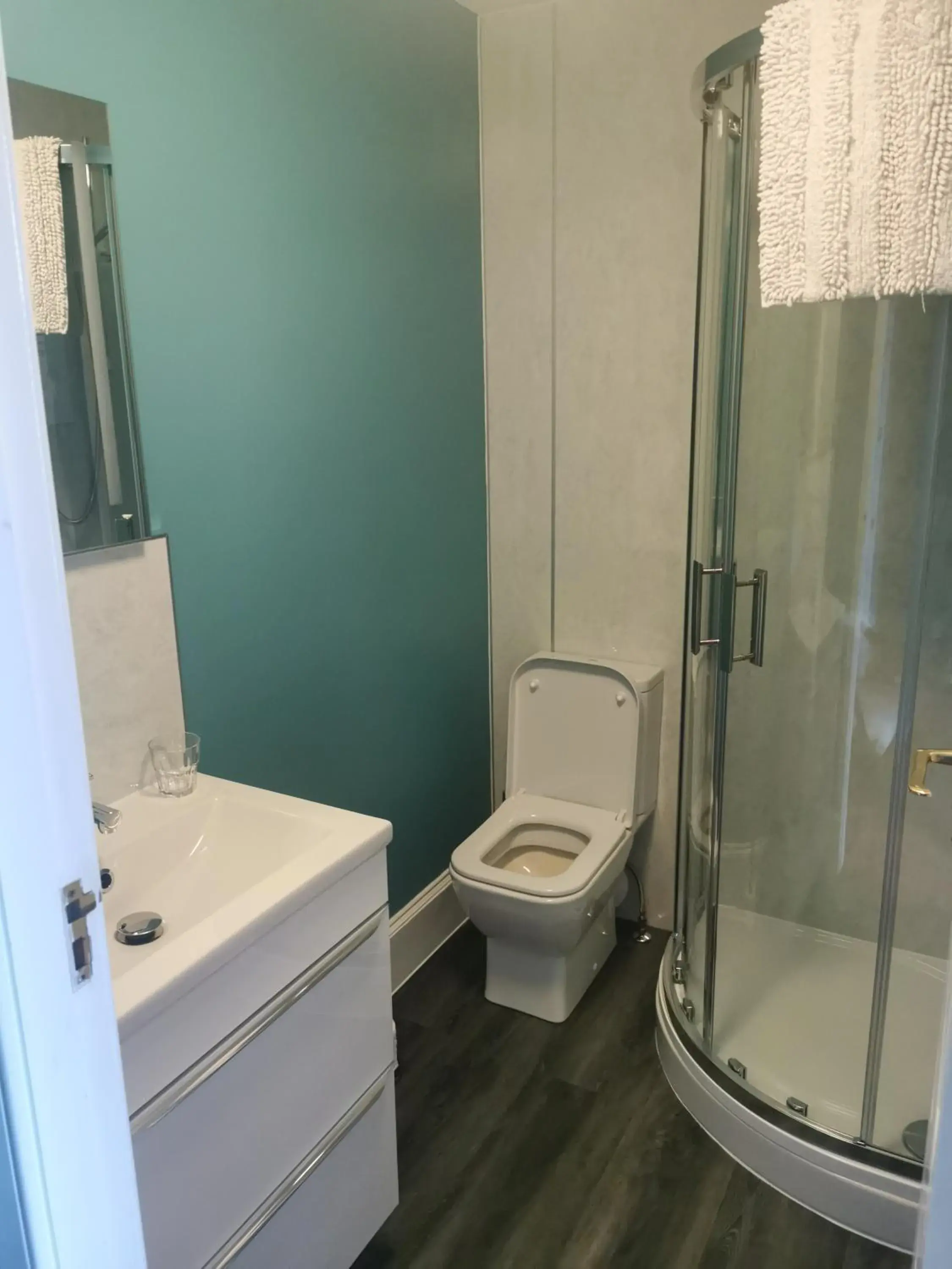 Double or Twin Room with Bathroom in Park Guest House Double or Twin Room with Bathroom in Park Guest House