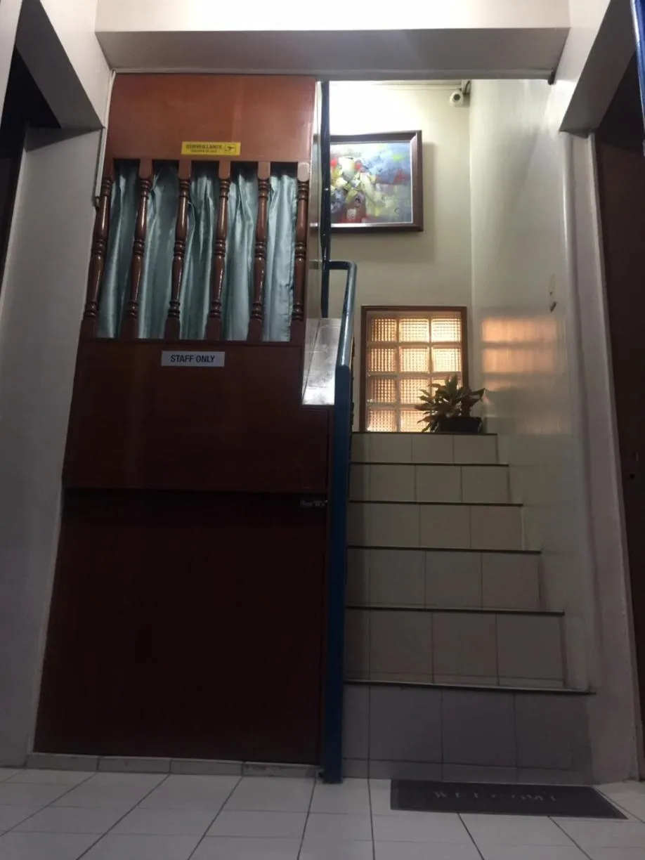 Las Pinas Serviced Apartment