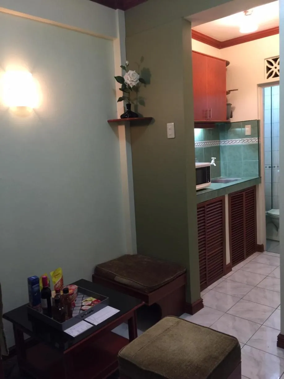 Las Pinas Serviced Apartment