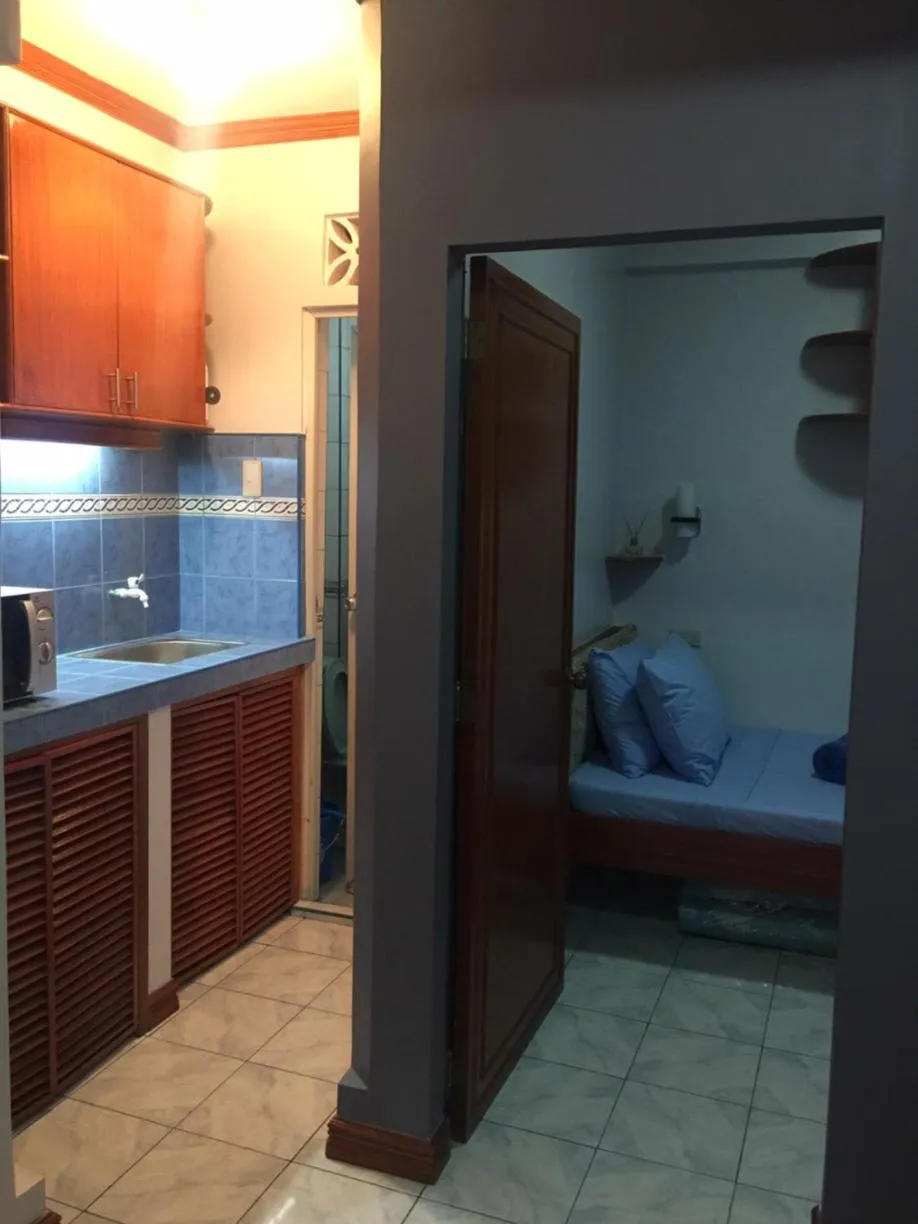 Bed in Las Pinas Serviced Apartment