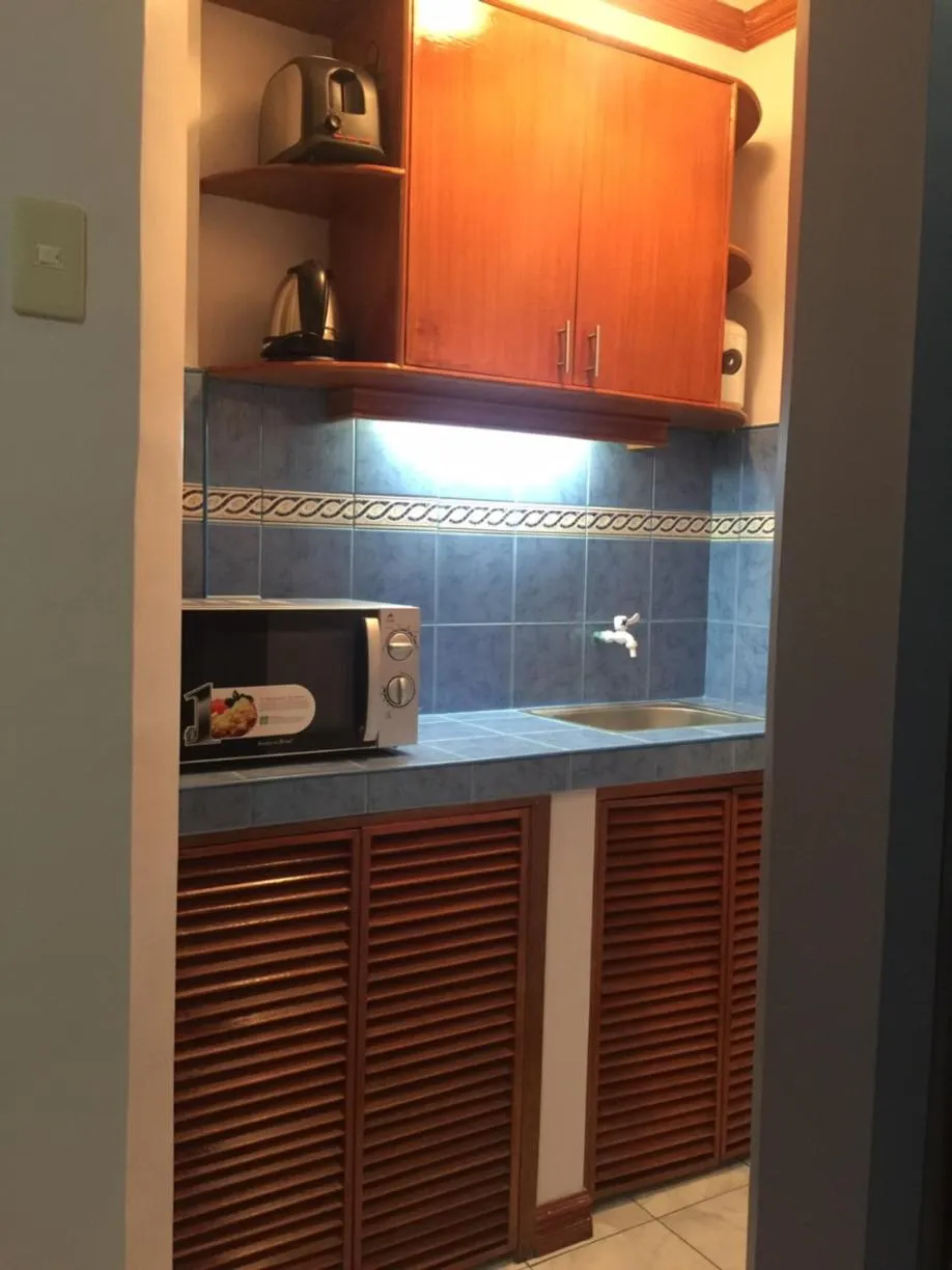 Las Pinas Serviced Apartment