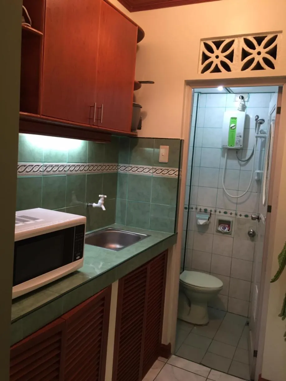 Las Pinas Serviced Apartment