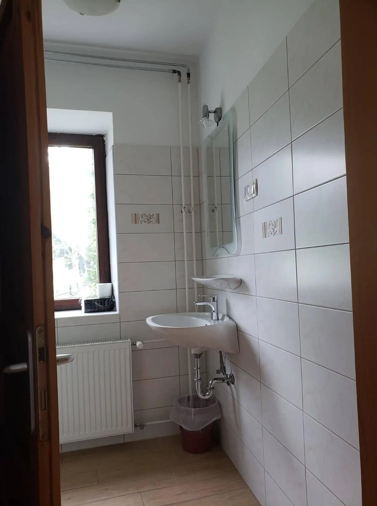 Bathroom in Youth Hostel Nika