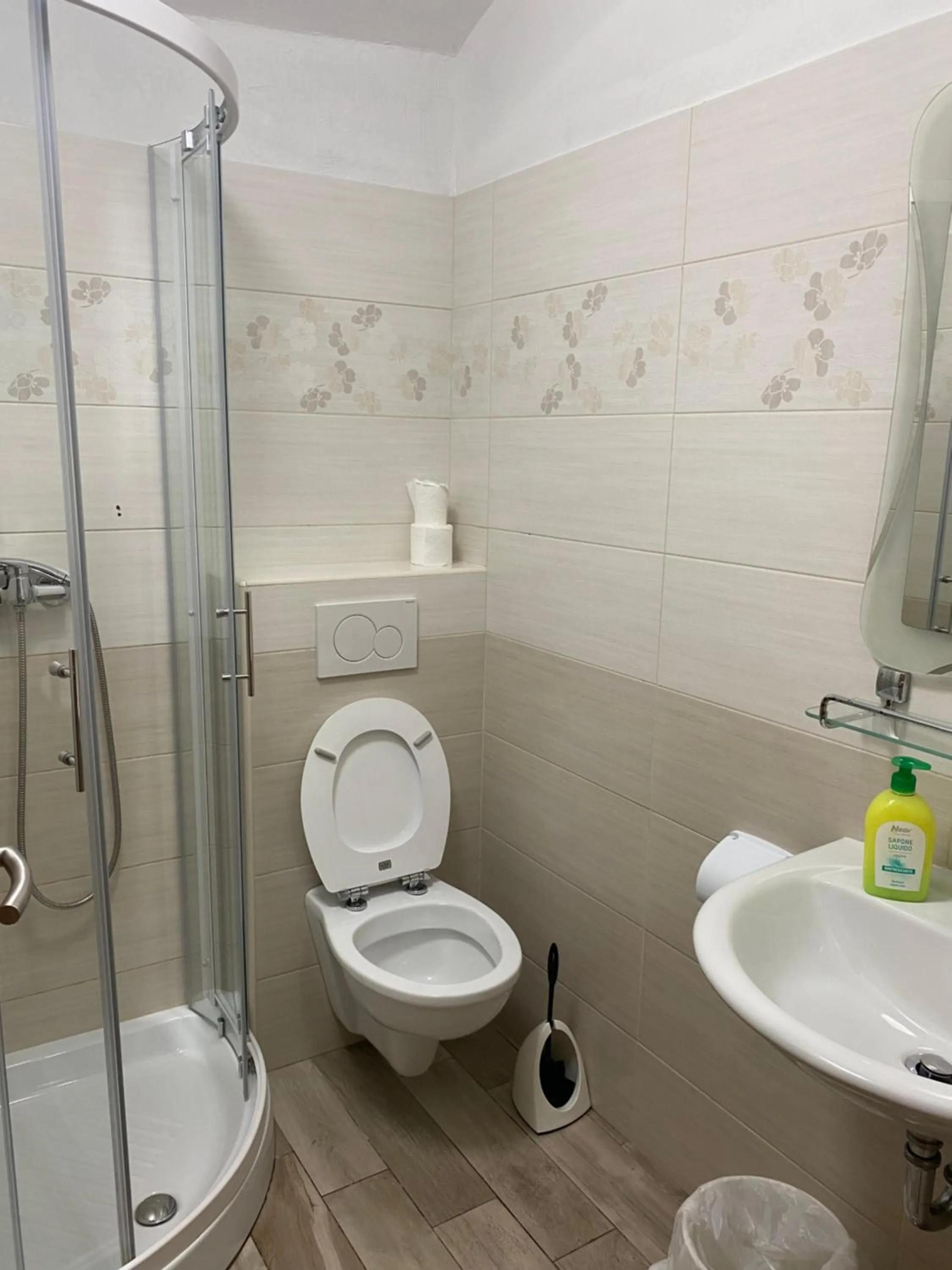 Bathroom in Youth Hostel Nika