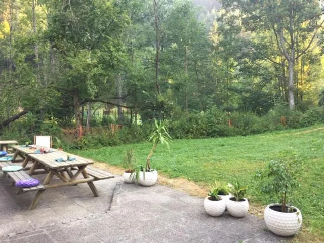 Garden in Youth Hostel Nika