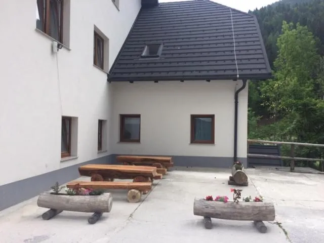 Patio in Youth Hostel Nika