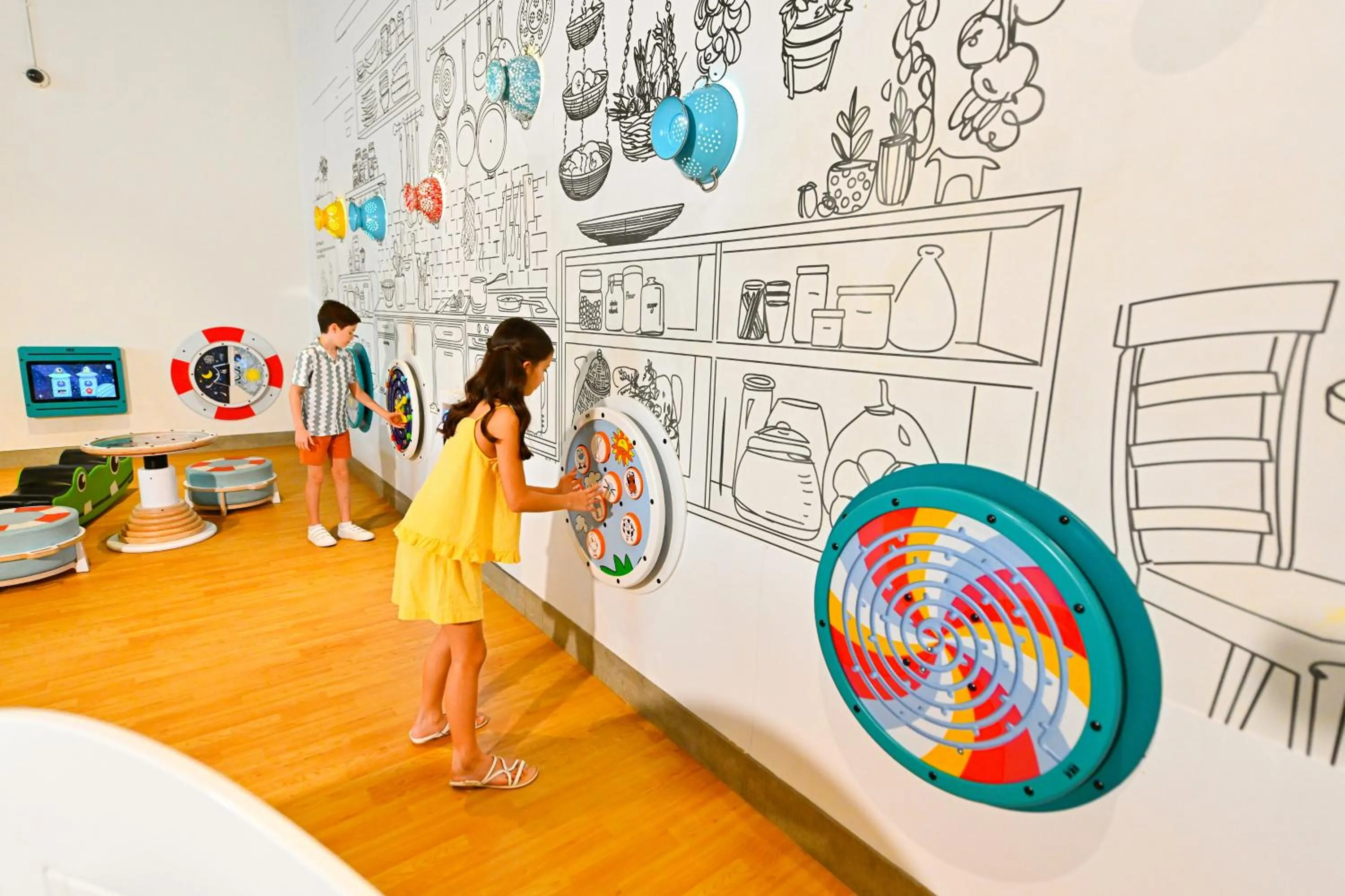 Restaurant/places to eat in Rove At The Park